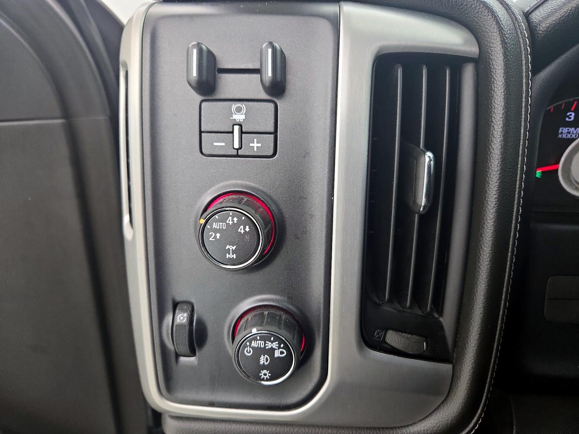Thumbnail: 2016 GMC Sierra 1500 - 13