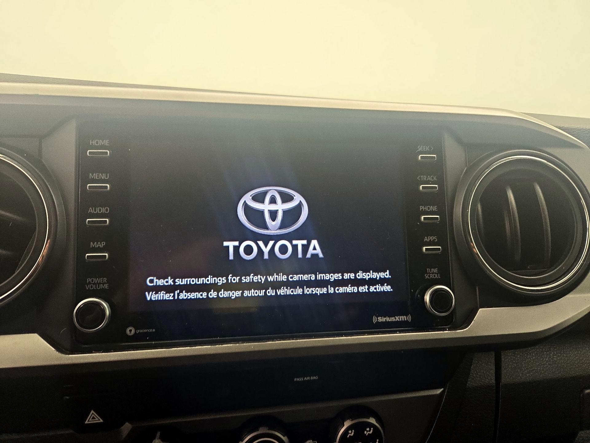 Thumbnail: 2022 Toyota Tacoma - 15