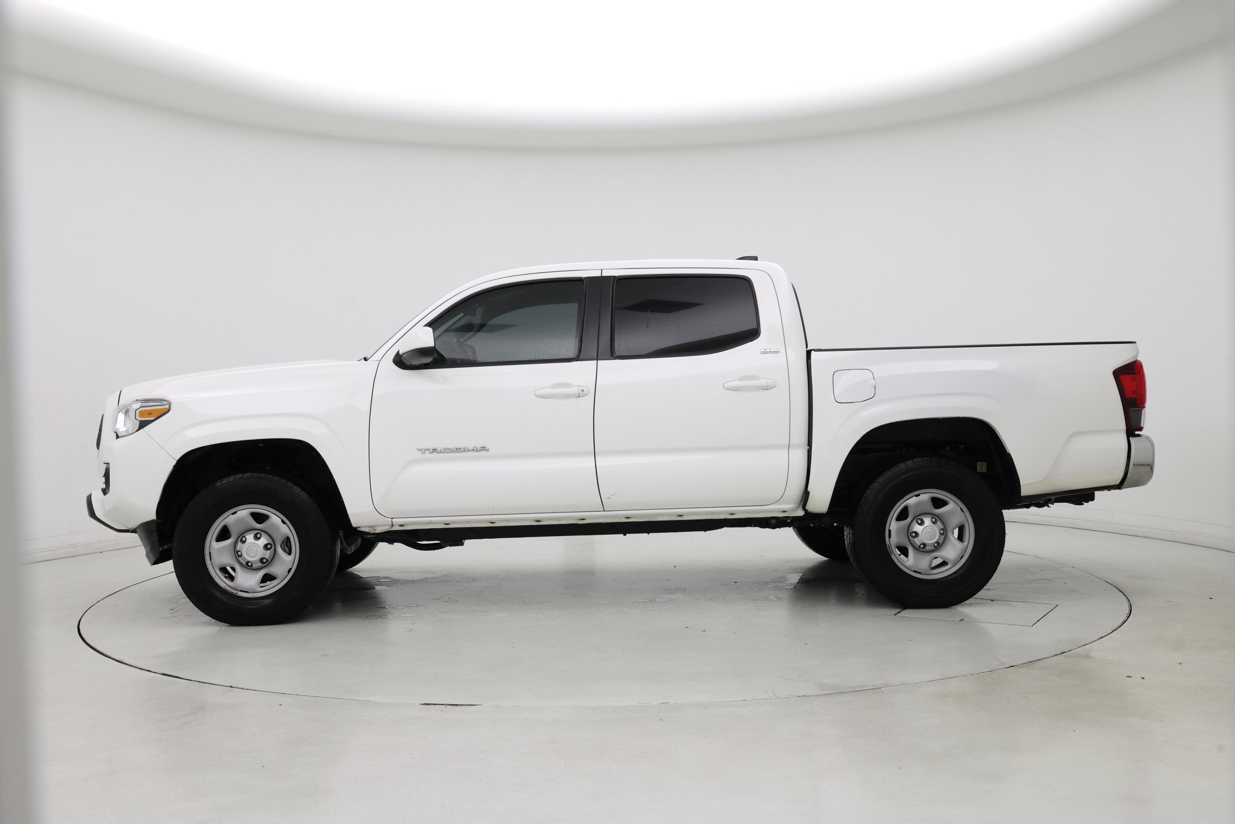 Thumbnail: 2022 Toyota Tacoma - 3
