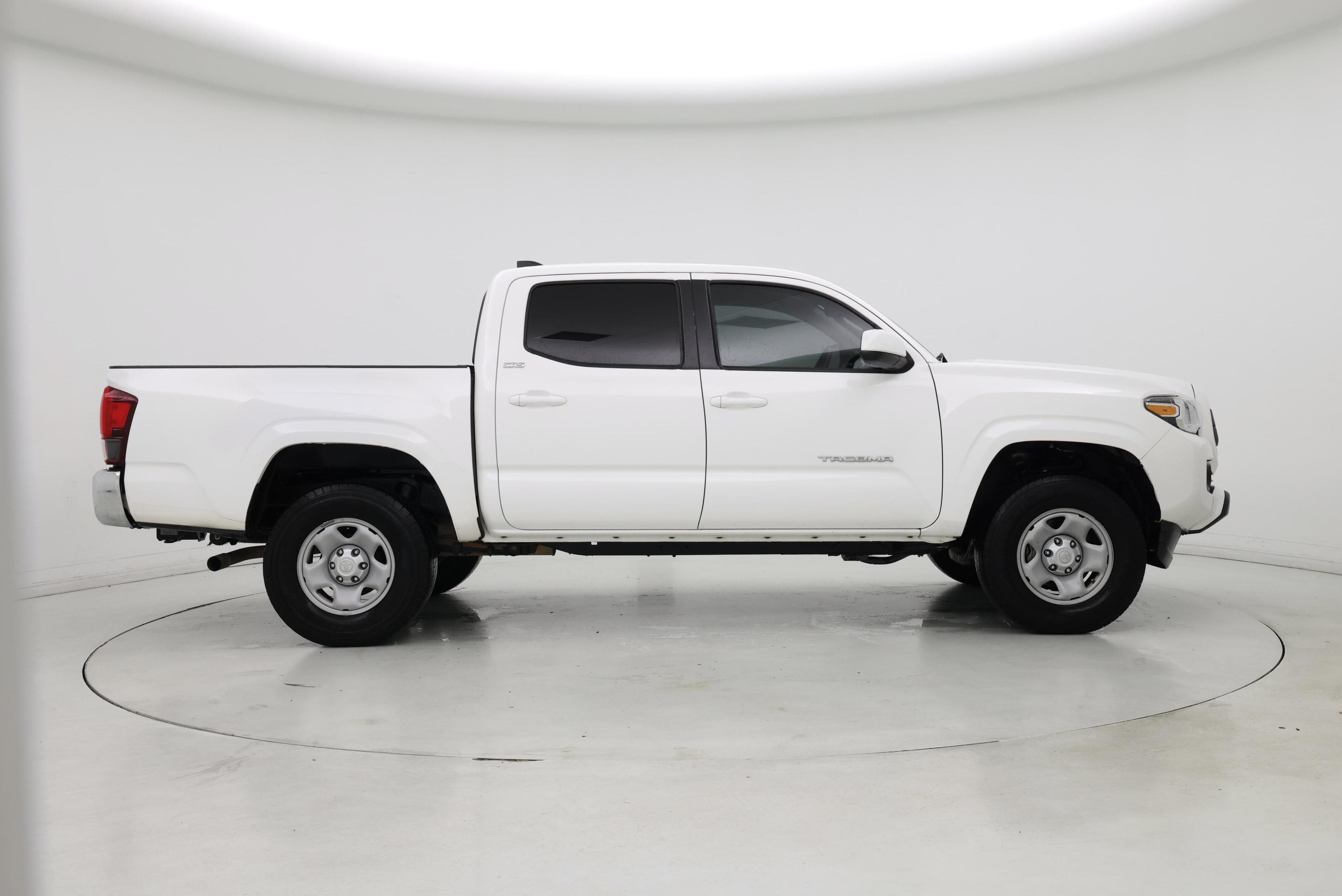 Thumbnail: 2022 Toyota Tacoma - 7