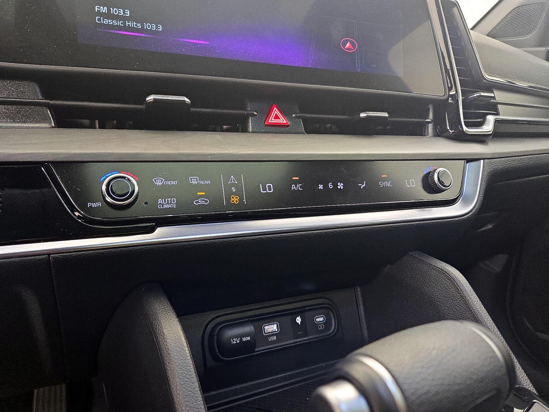 Thumbnail: 2025 Kia Sportage - 16