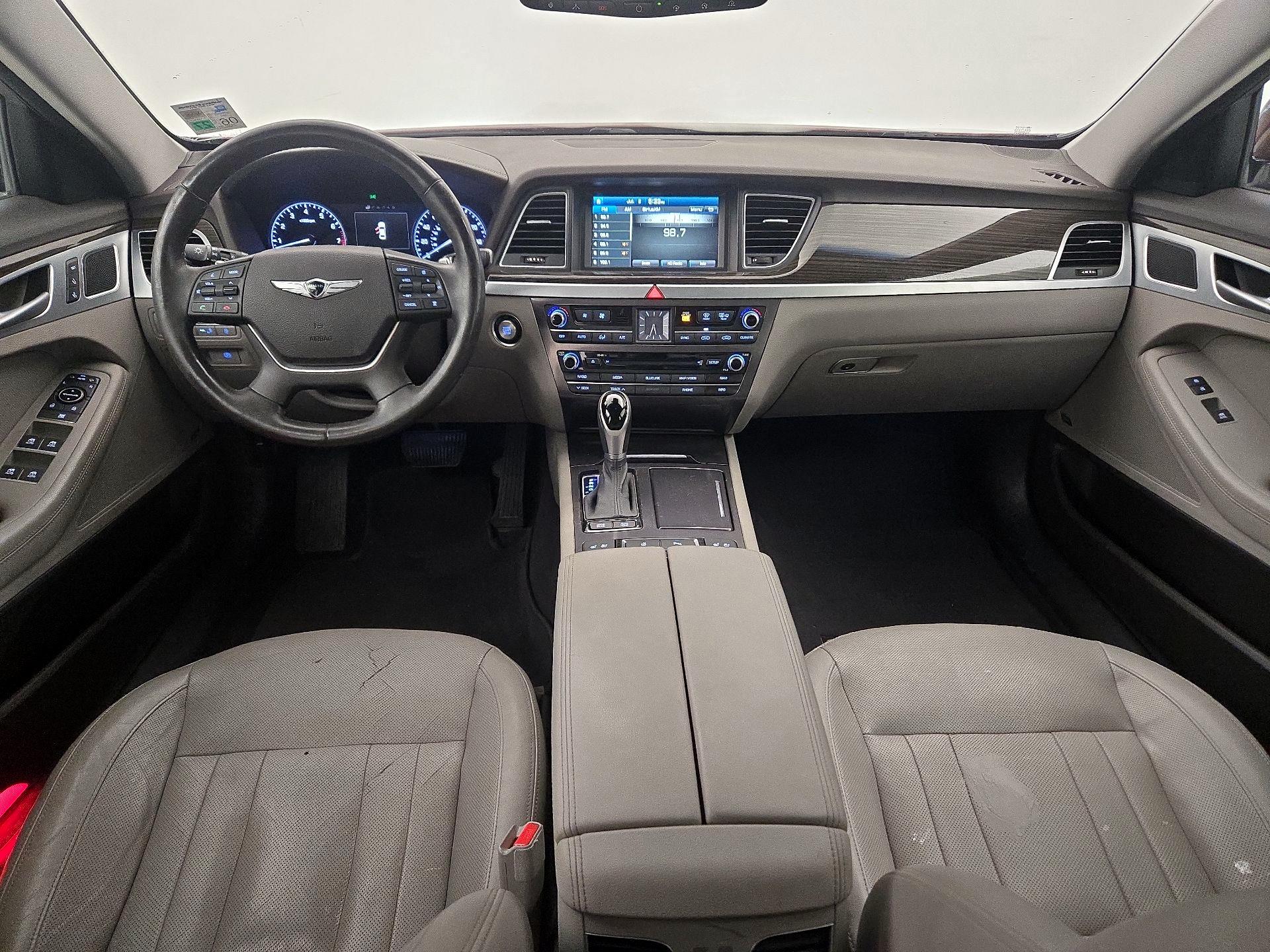 Thumbnail: 2017 Genesis G80 - 9