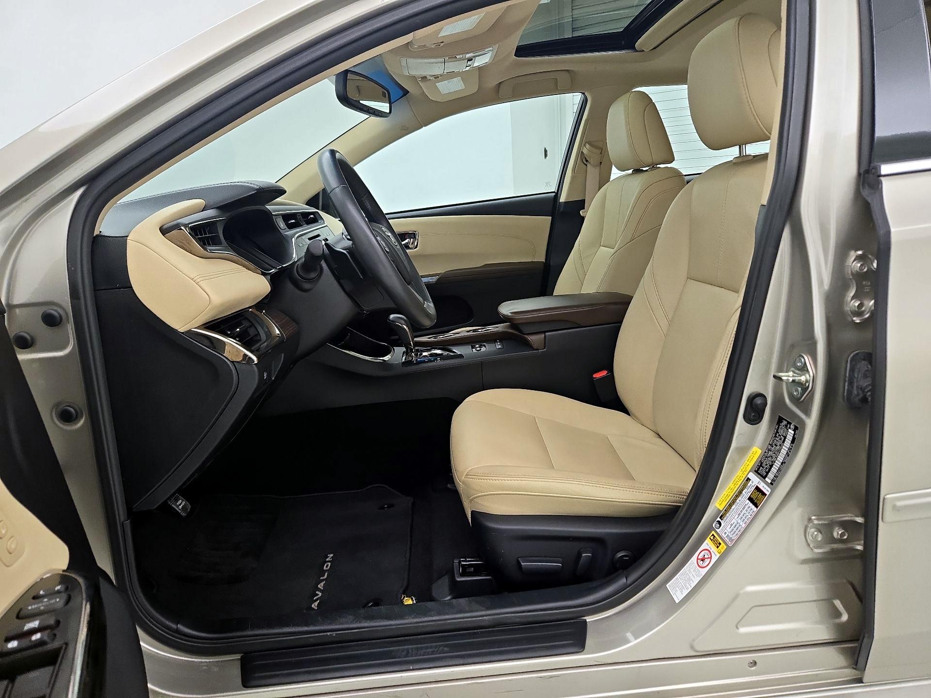 Thumbnail: 2015 Toyota Avalon - 11