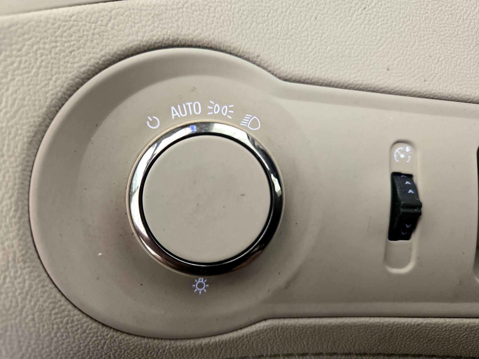 Thumbnail: 2014 Buick LaCrosse - 13