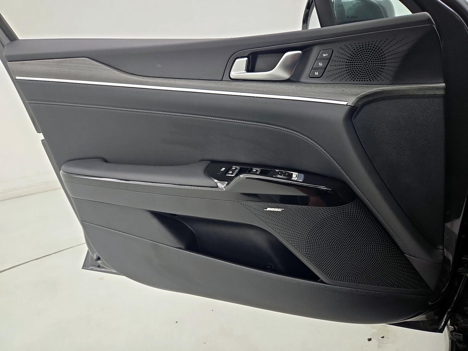 Thumbnail: 2025 Kia K5 - 12