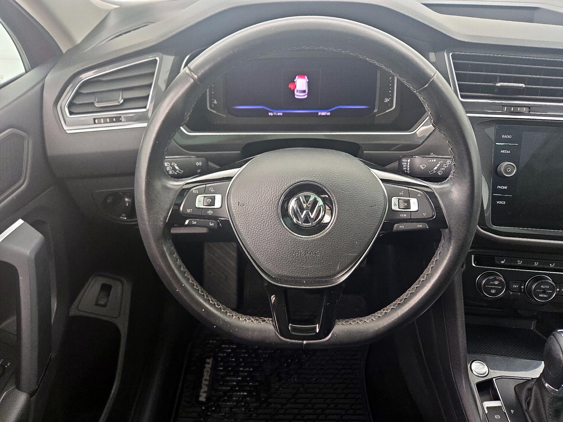 Thumbnail: 2019 Volkswagen Tiguan - 10