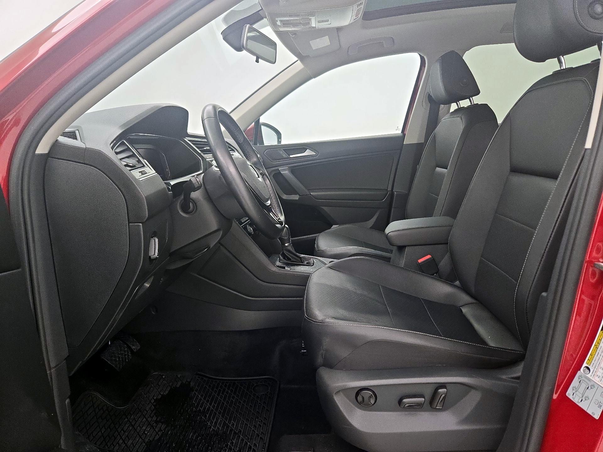 Thumbnail: 2019 Volkswagen Tiguan - 11