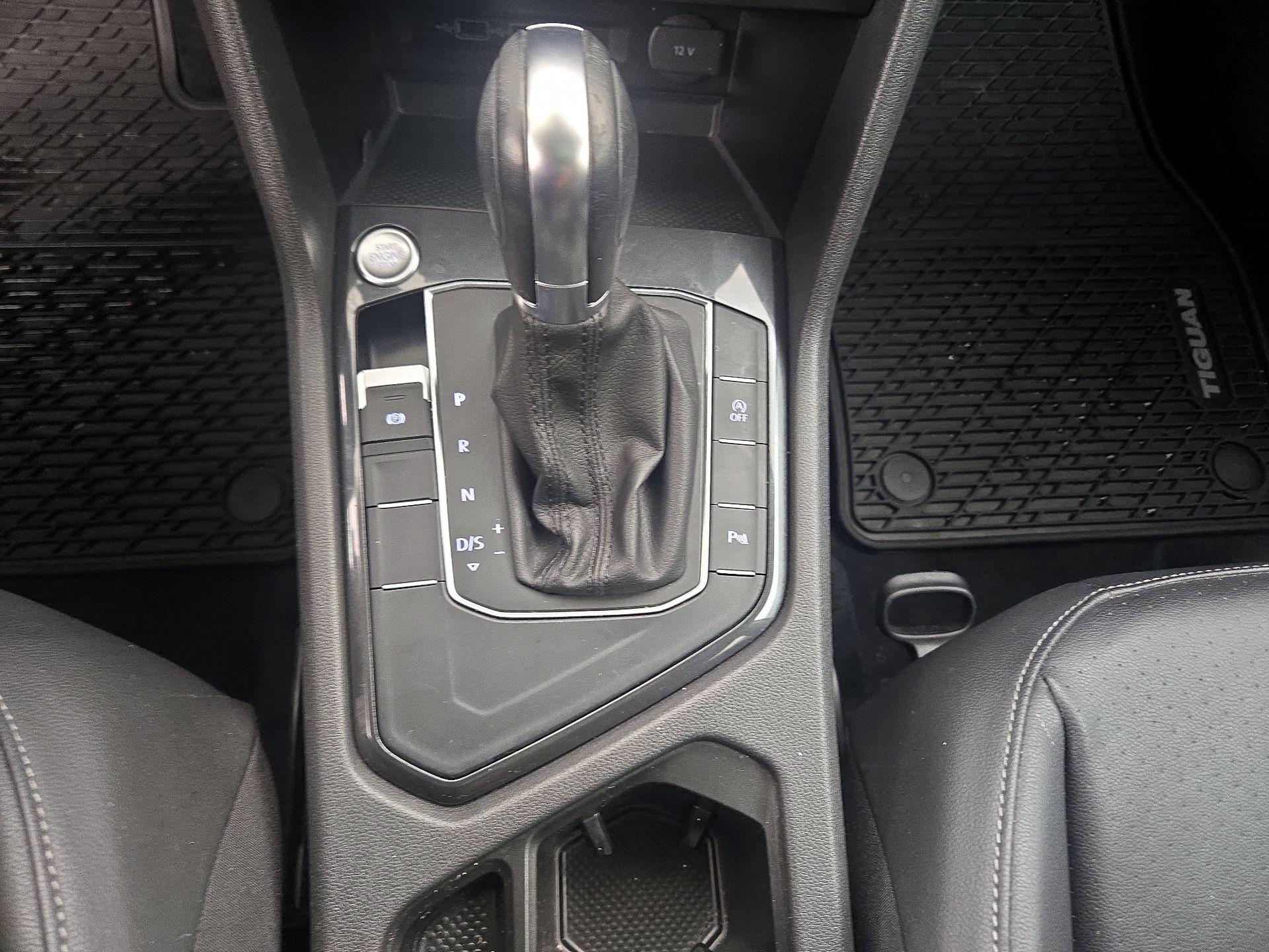 Thumbnail: 2019 Volkswagen Tiguan - 18
