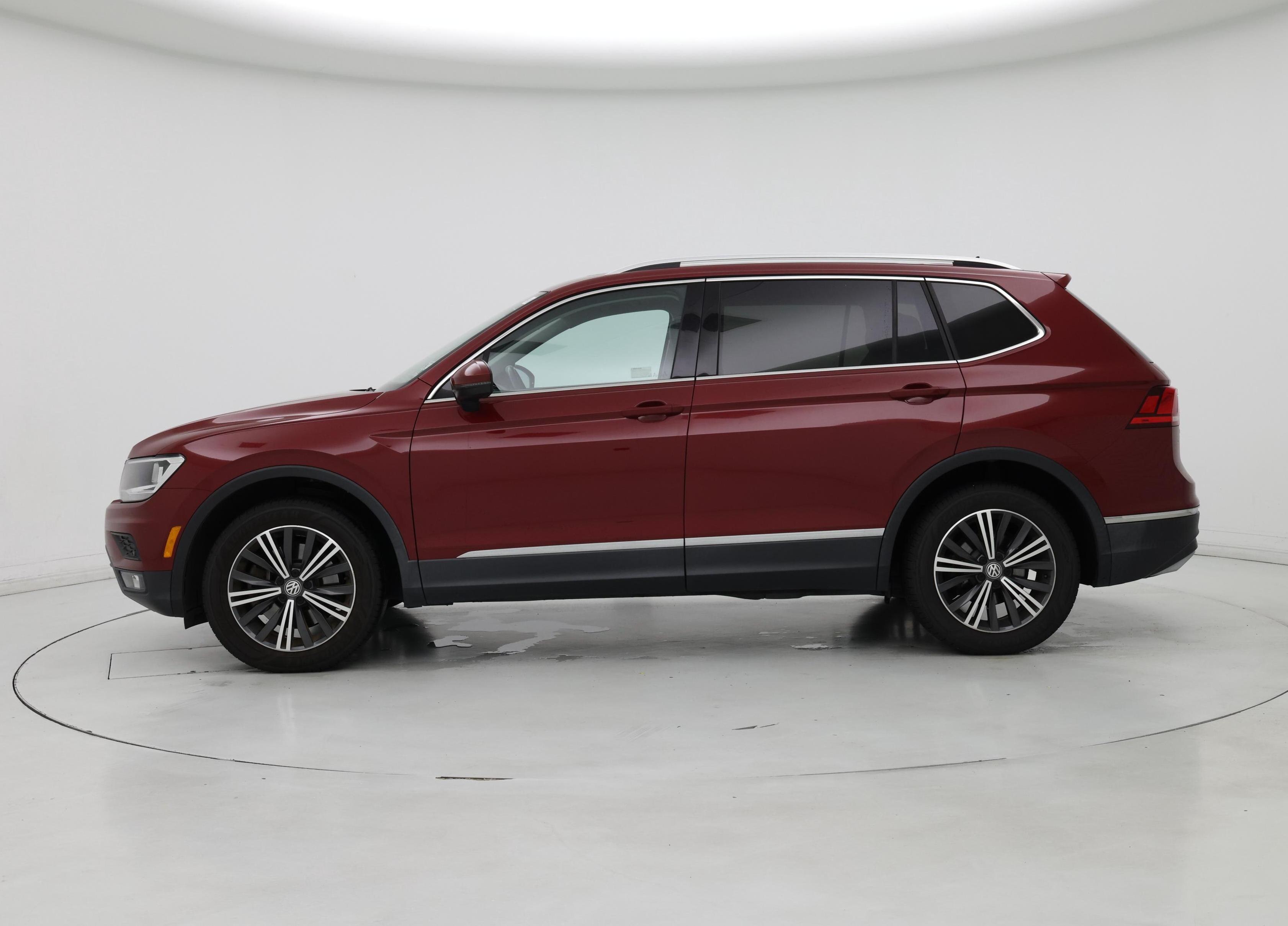 Thumbnail: 2019 Volkswagen Tiguan - 3