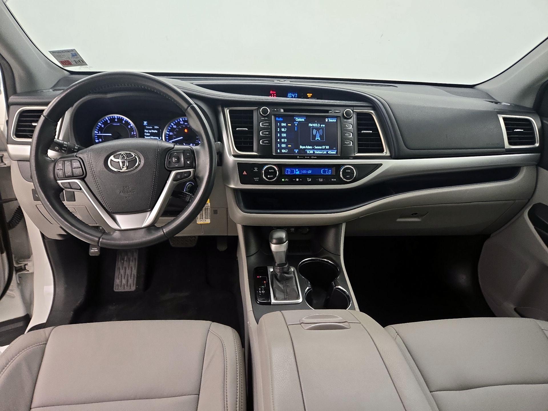 Thumbnail: 2019 Toyota Highlander - 9