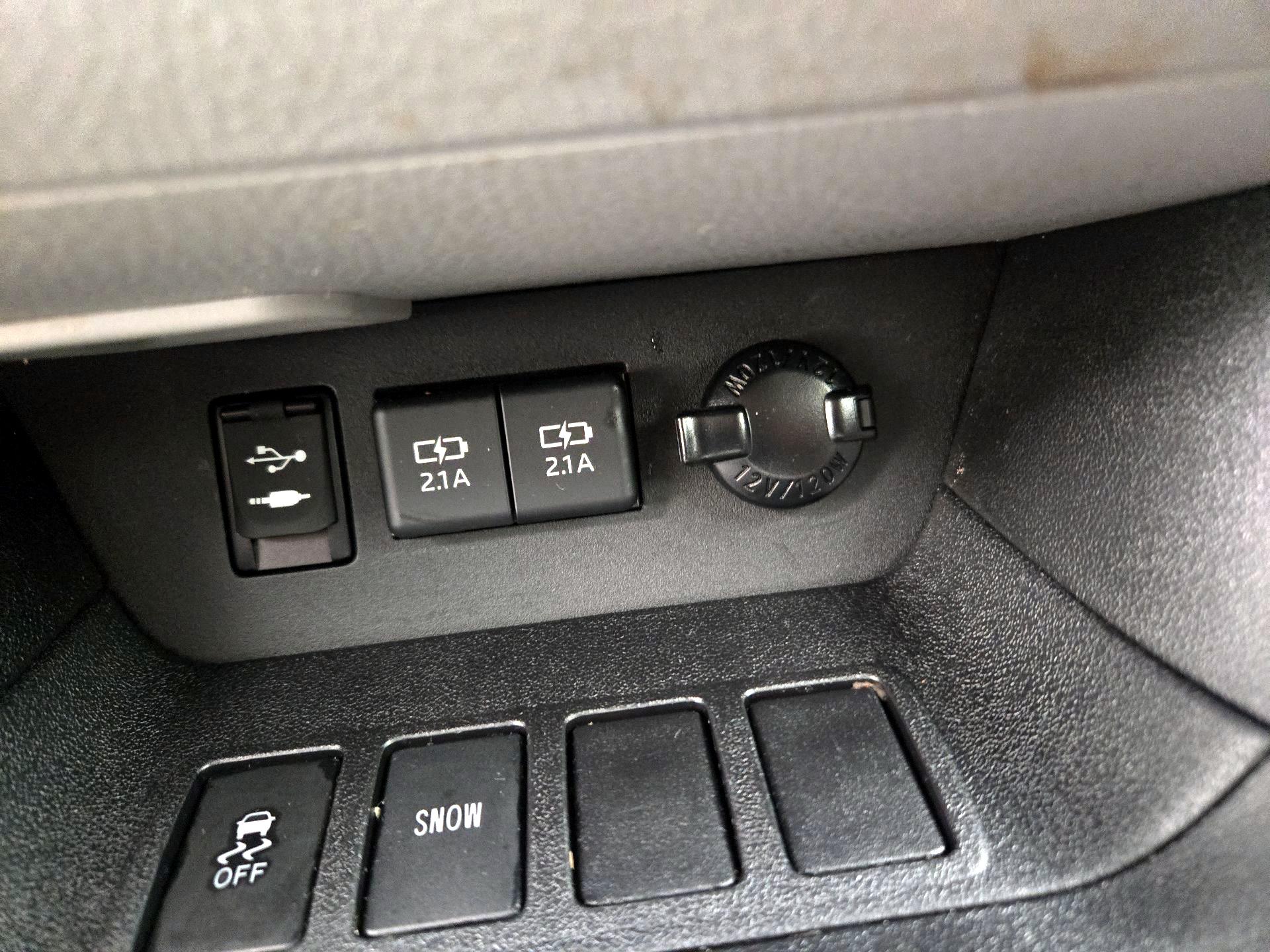 Thumbnail: 2019 Toyota Highlander - 18