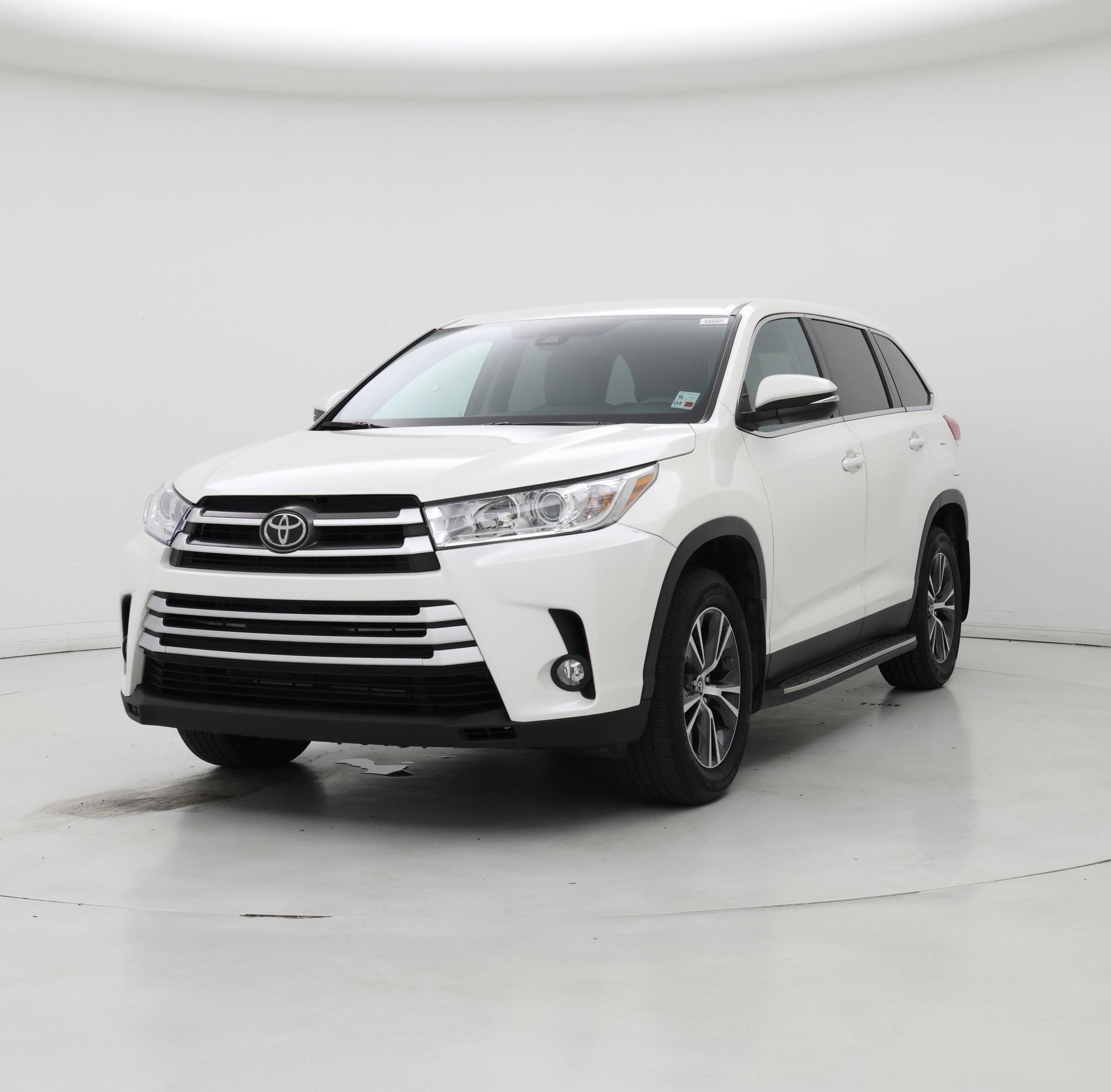 Thumbnail: 2019 Toyota Highlander - 4