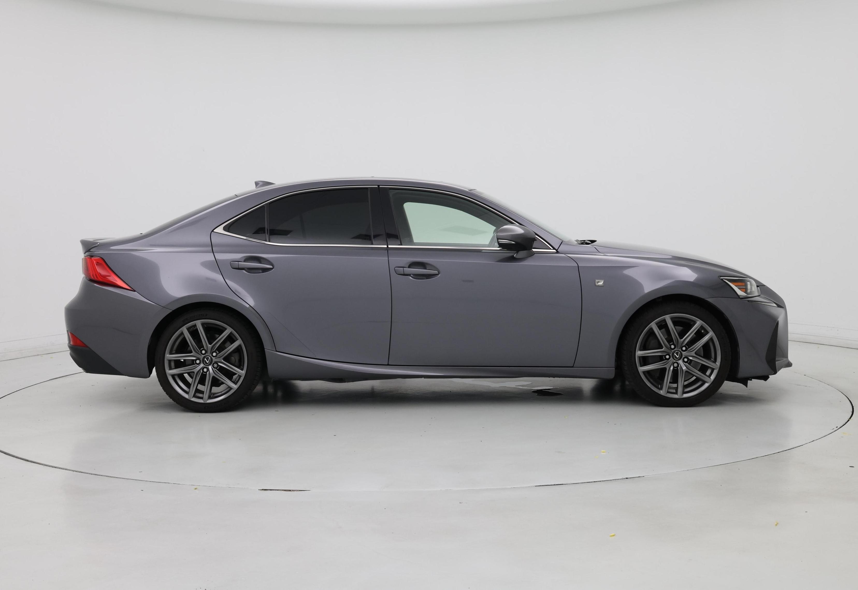 Thumbnail: 2018 Lexus IS - 7