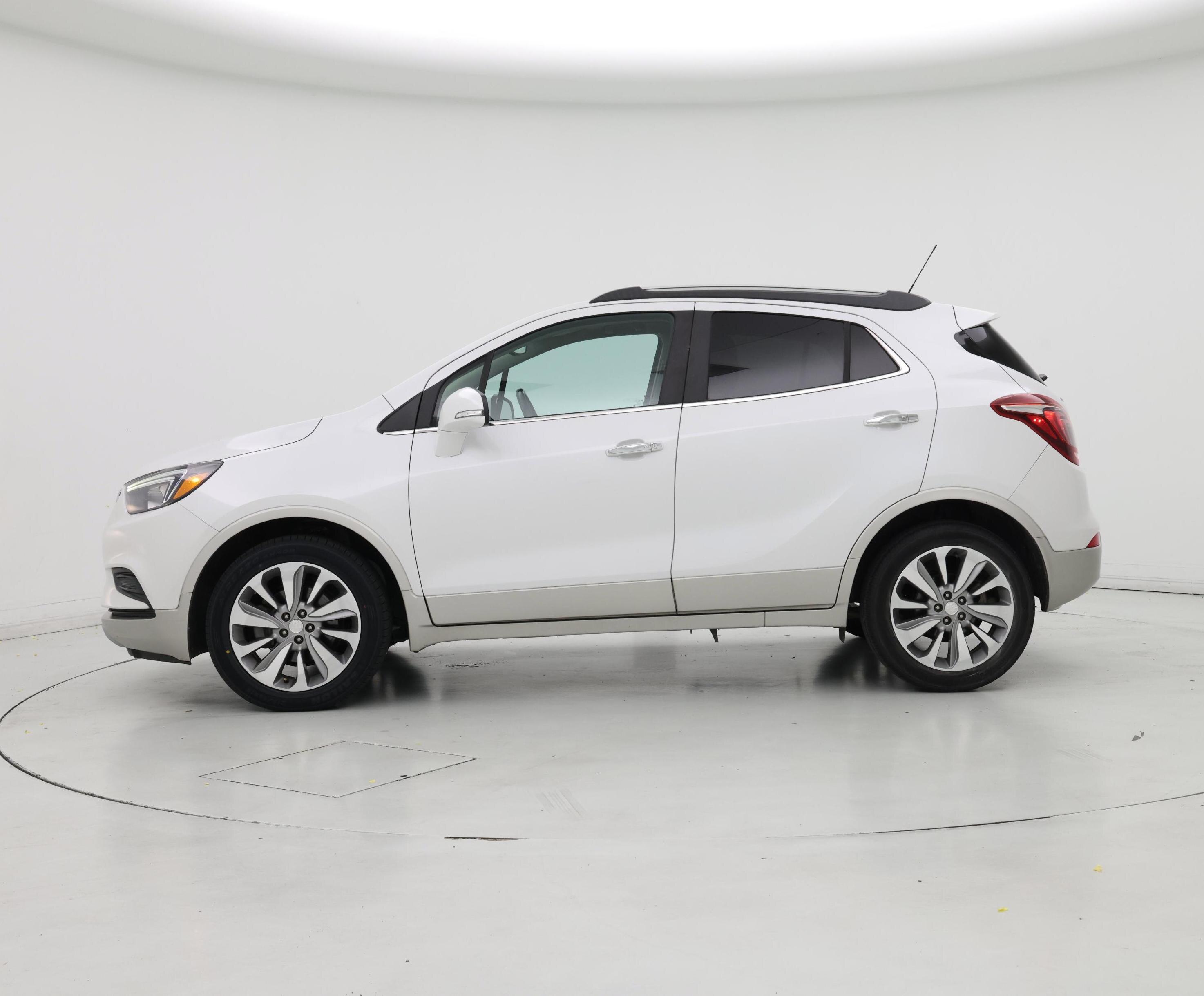 Thumbnail: 2019 Buick Encore - 3