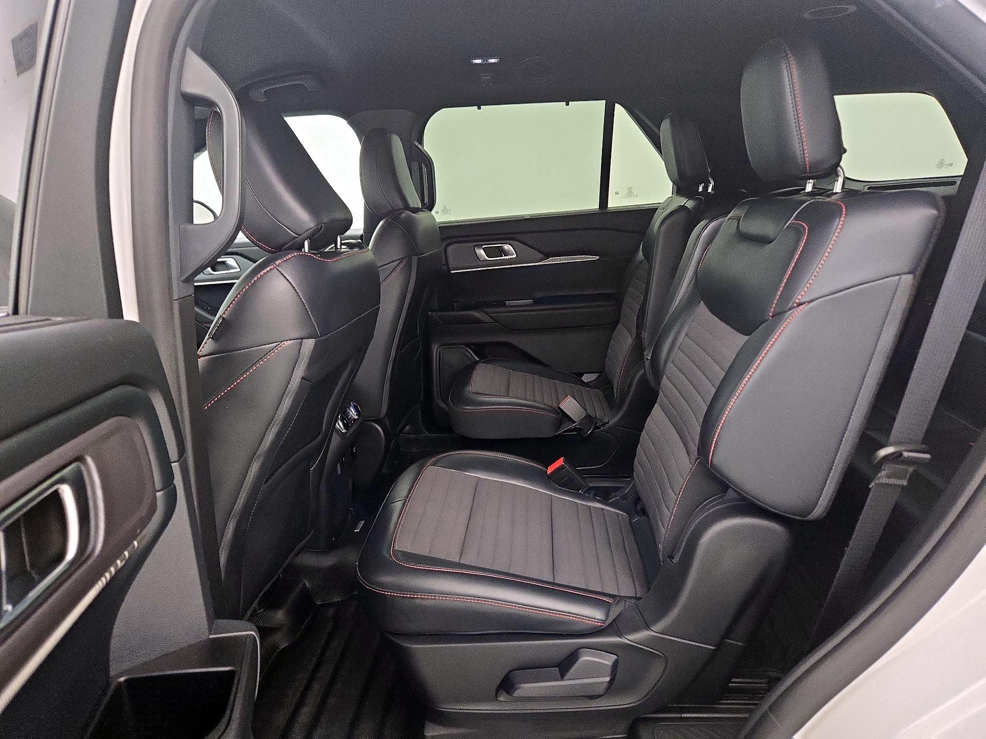 Thumbnail: 2025 Ford Explorer - 20