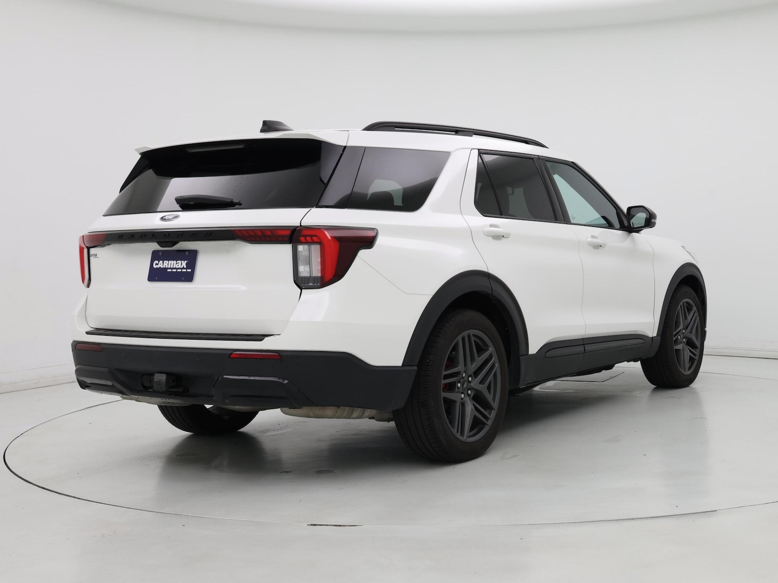 2025 Ford Explorer ST-LINE - Photo 9