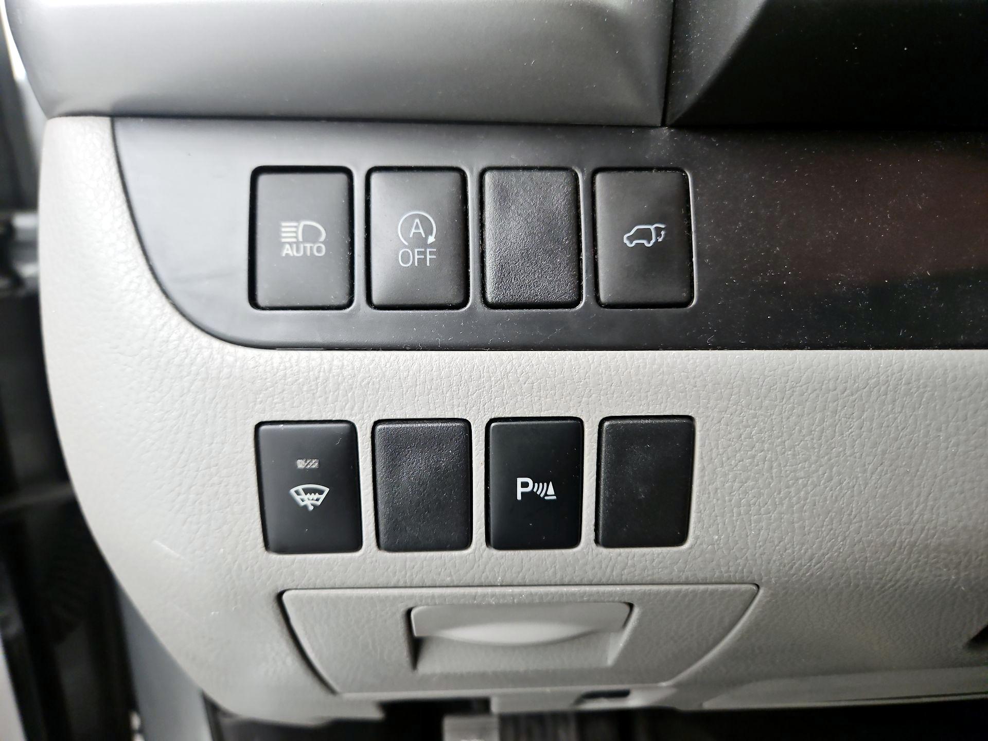Thumbnail: 2019 Toyota Highlander - 13