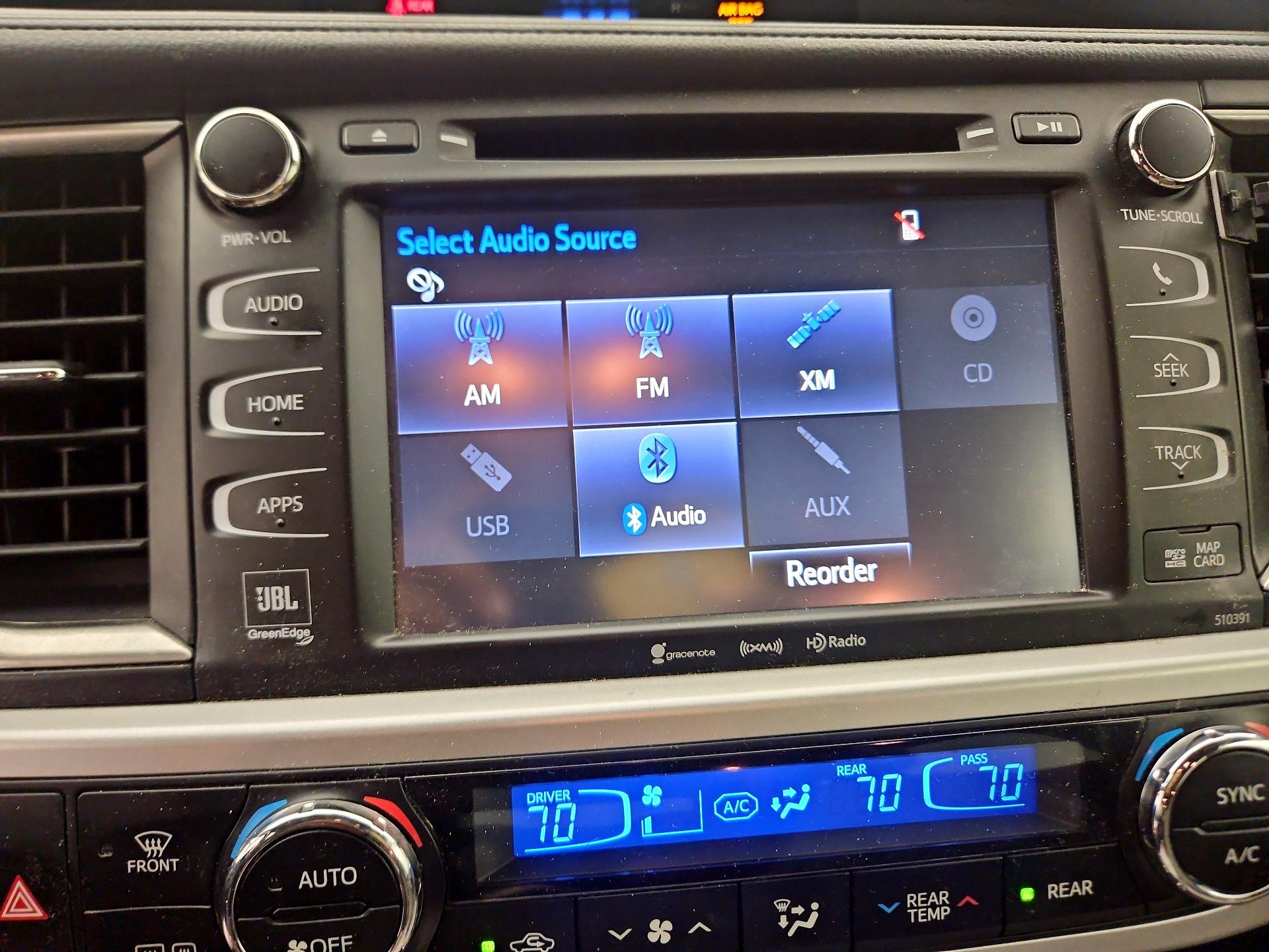 Thumbnail: 2019 Toyota Highlander - 15