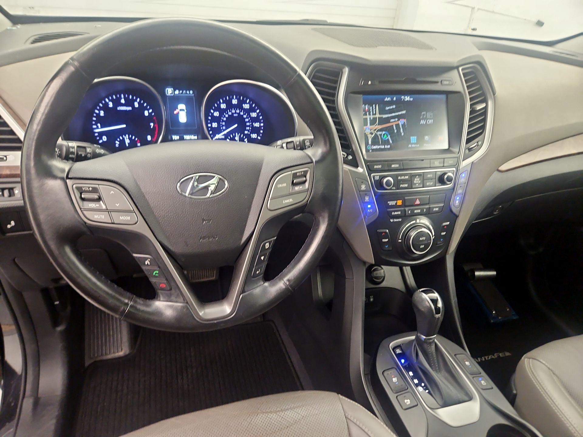 Thumbnail: 2017 Hyundai Santa Fe - 9