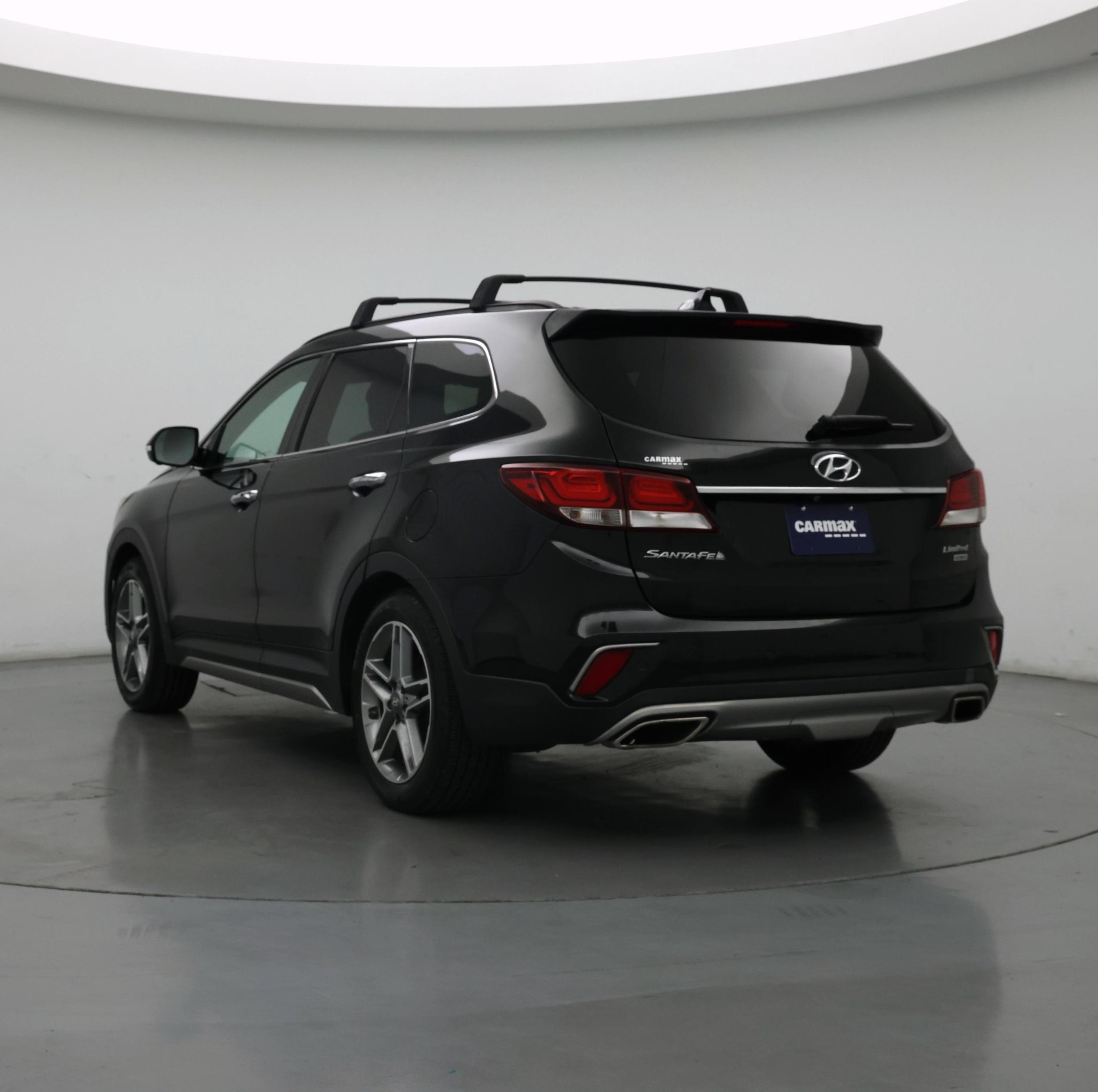Thumbnail: 2017 Hyundai Santa Fe - 2