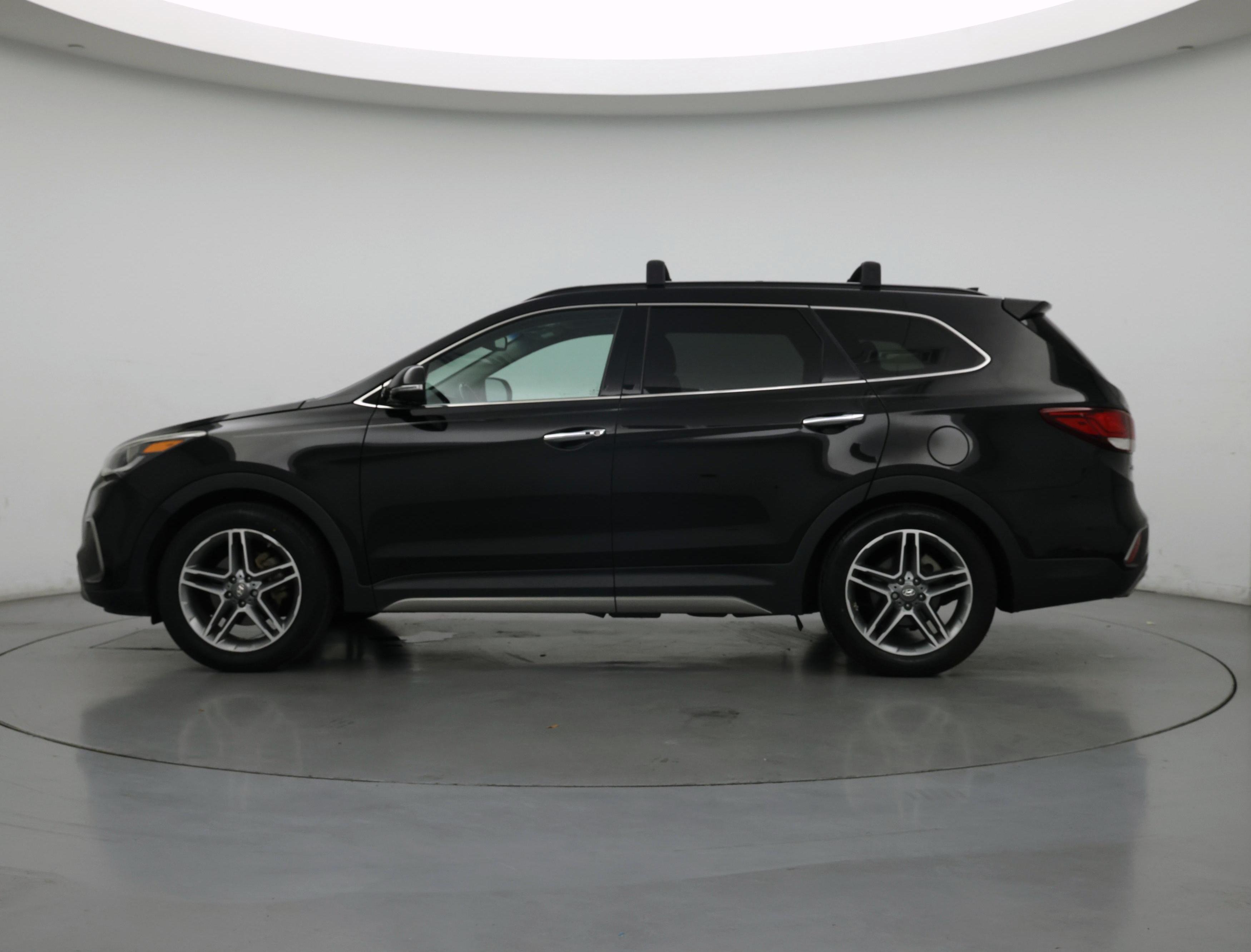 Thumbnail: 2017 Hyundai Santa Fe - 3