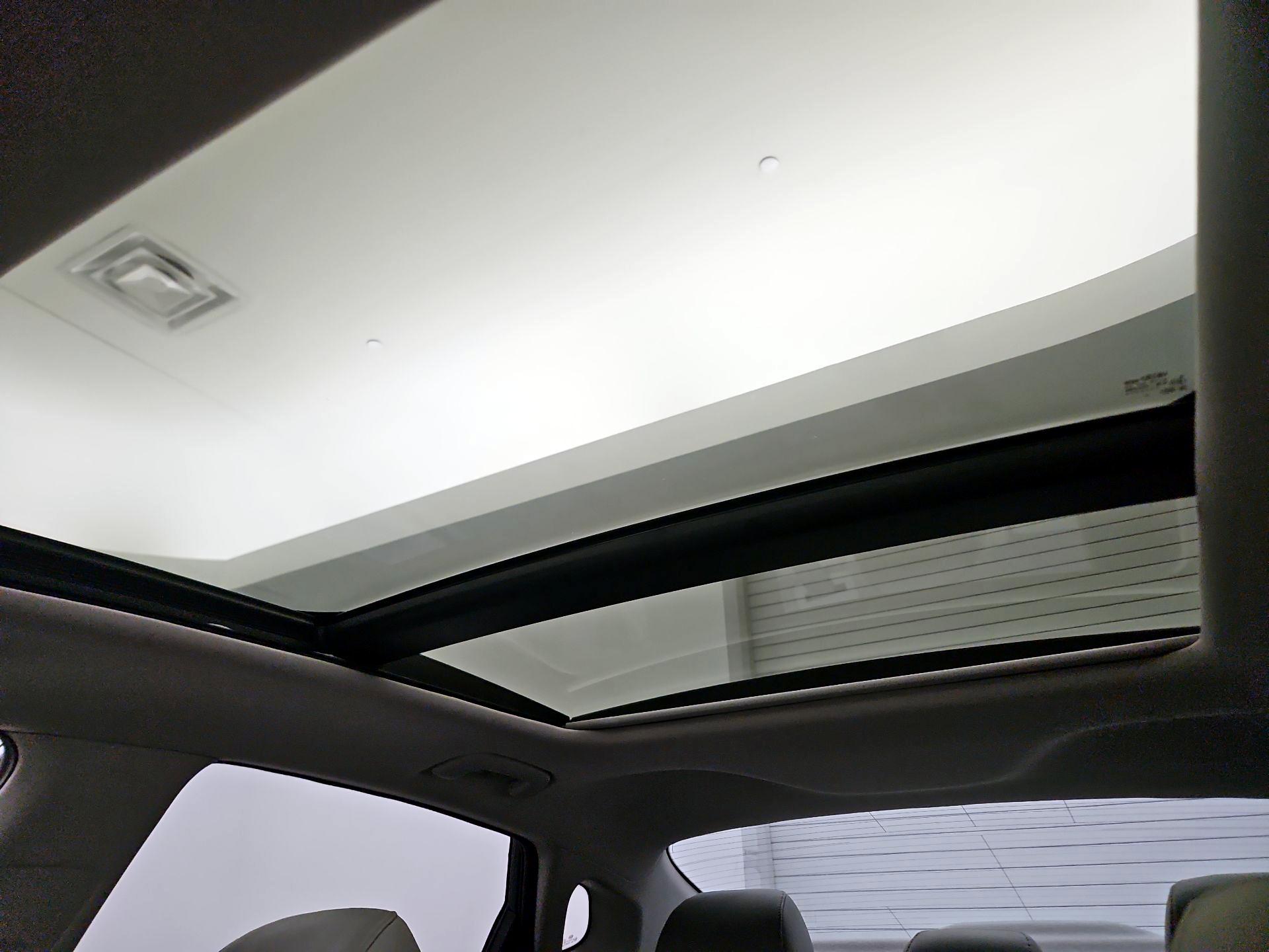 Thumbnail: 2016 Kia Optima - 17