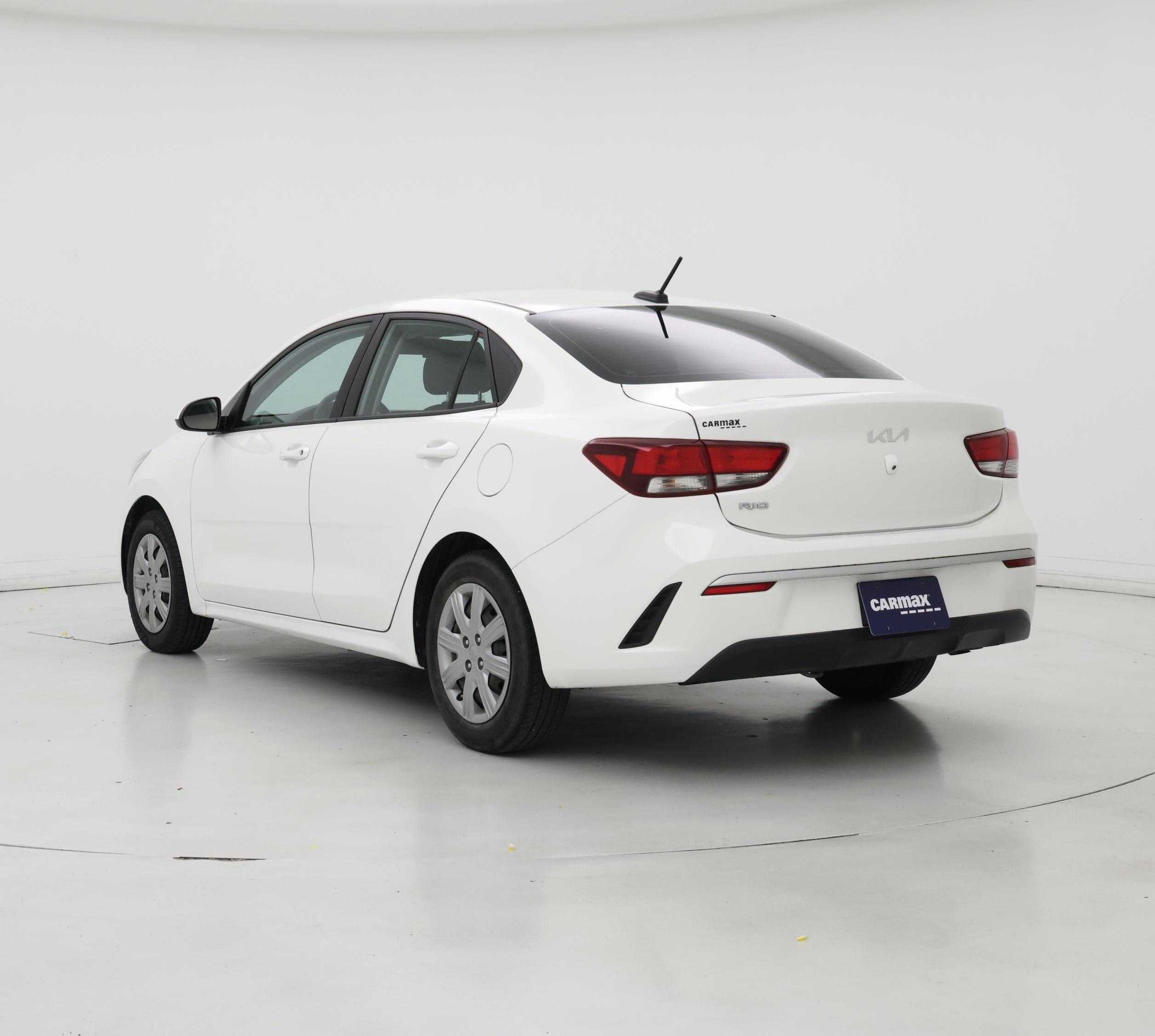Thumbnail: 2022 Kia Rio - 2