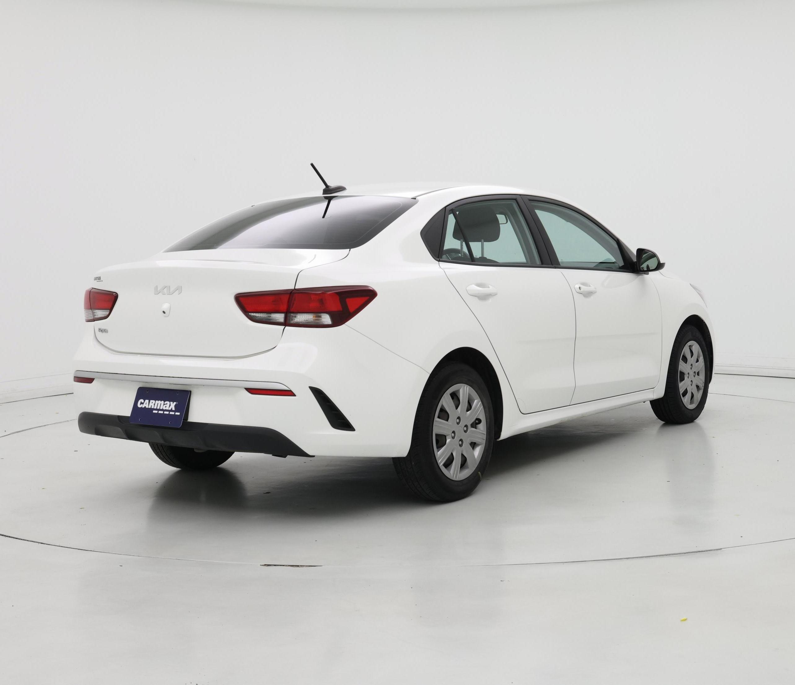 Thumbnail: 2022 Kia Rio - 8