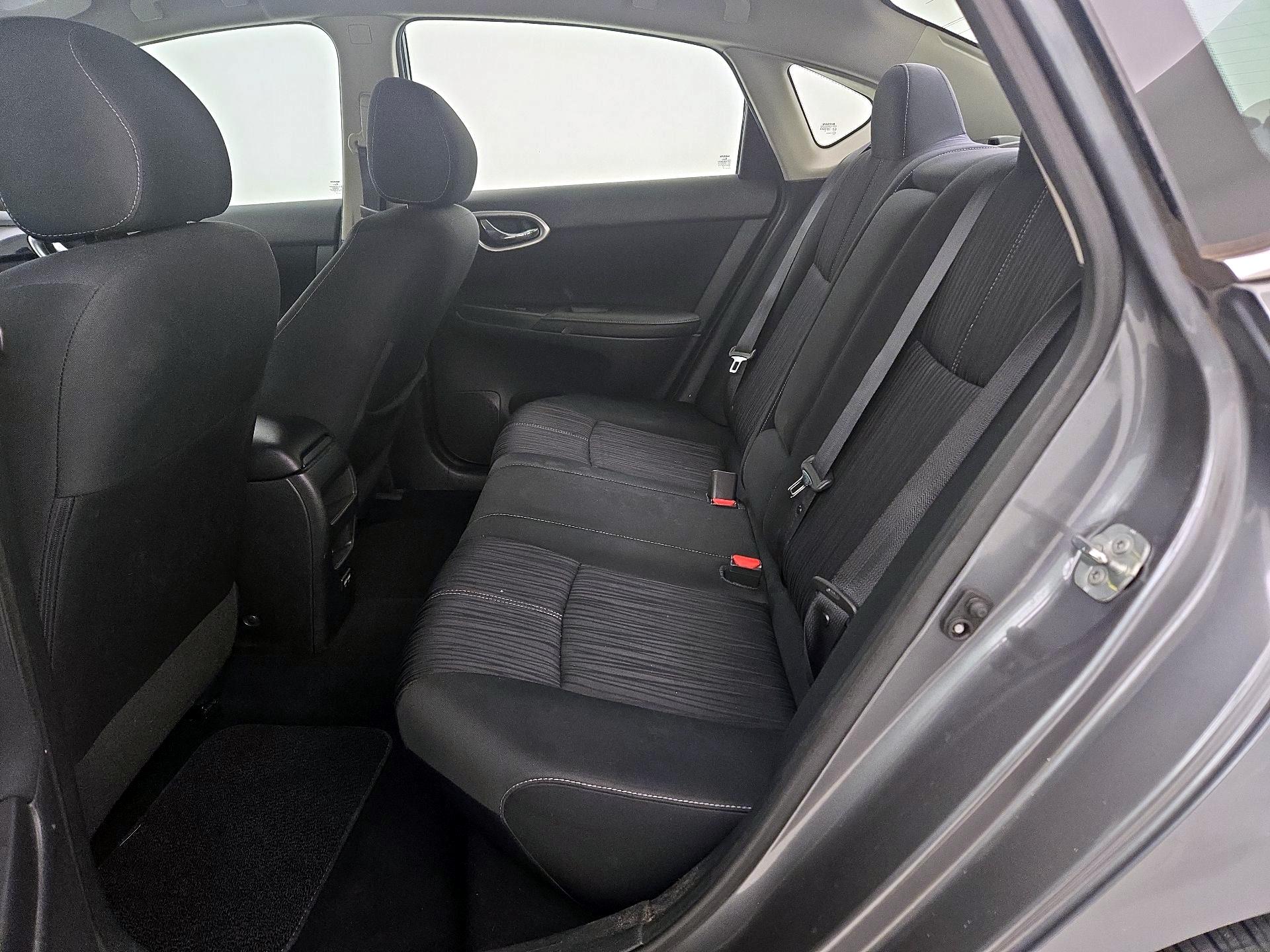 Thumbnail: 2018 Nissan Sentra - 19