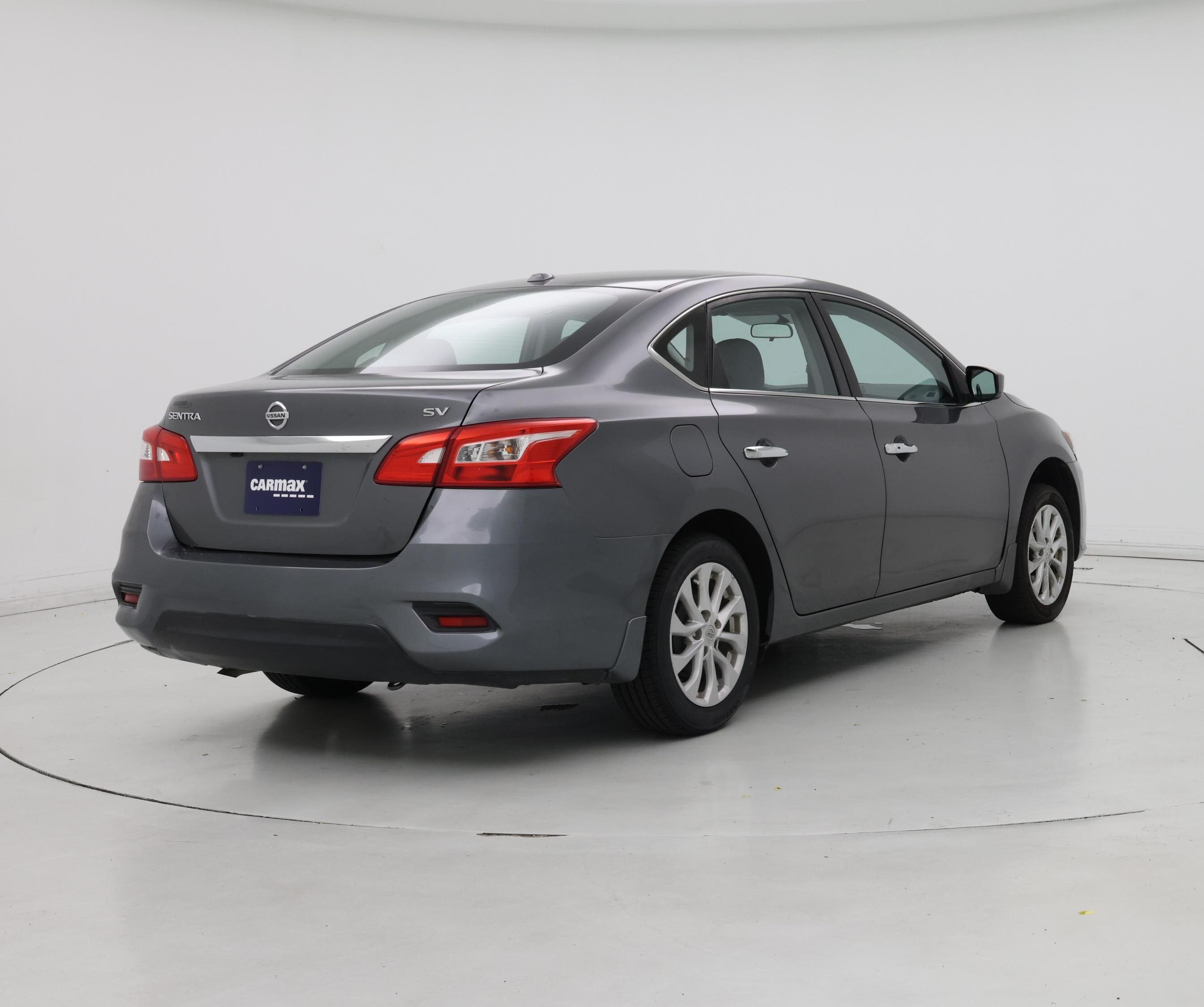 Thumbnail: 2018 Nissan Sentra - 8
