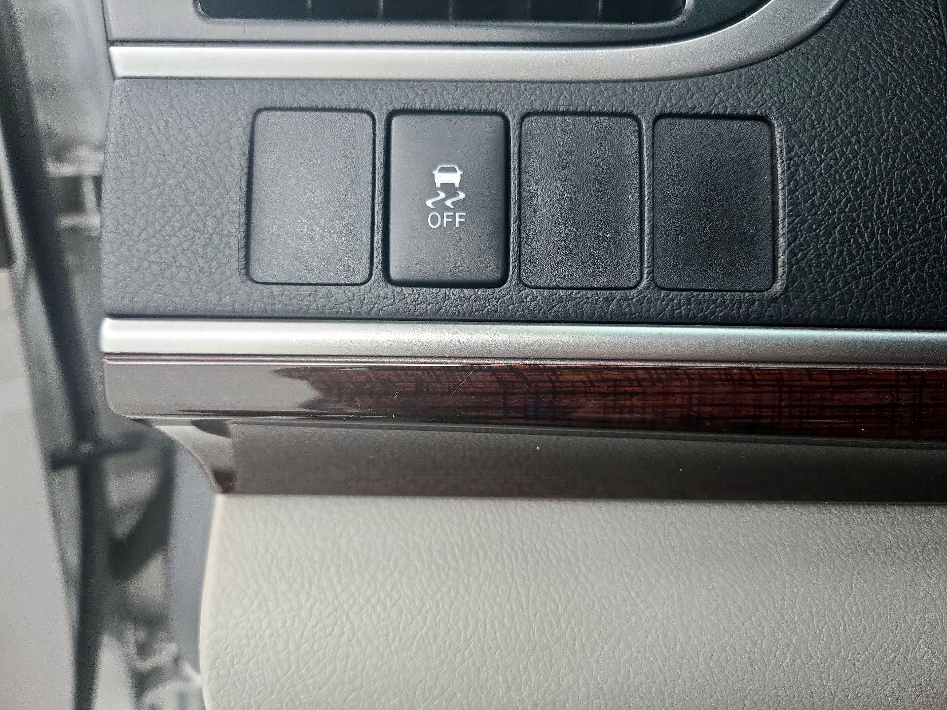 Thumbnail: 2014 Toyota Camry - 13