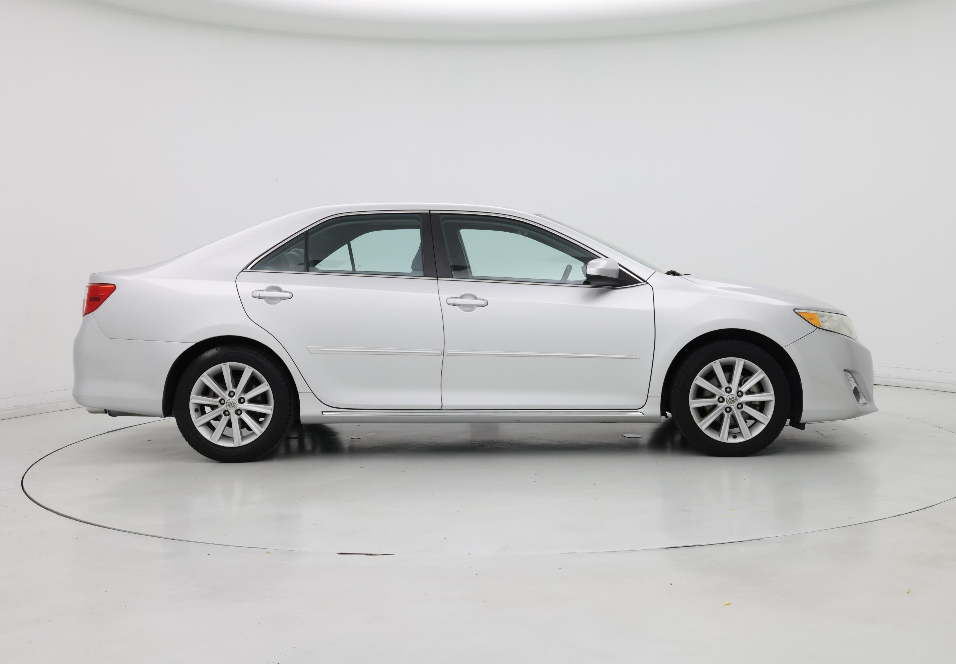 Thumbnail: 2014 Toyota Camry - 7