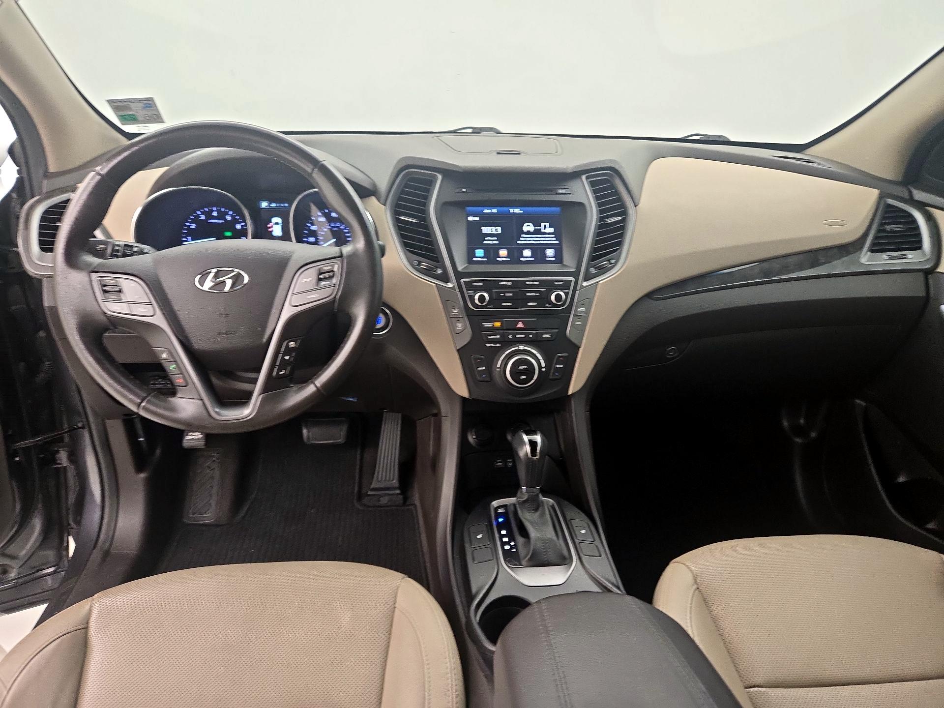 Thumbnail: 2017 Hyundai Santa Fe - 9