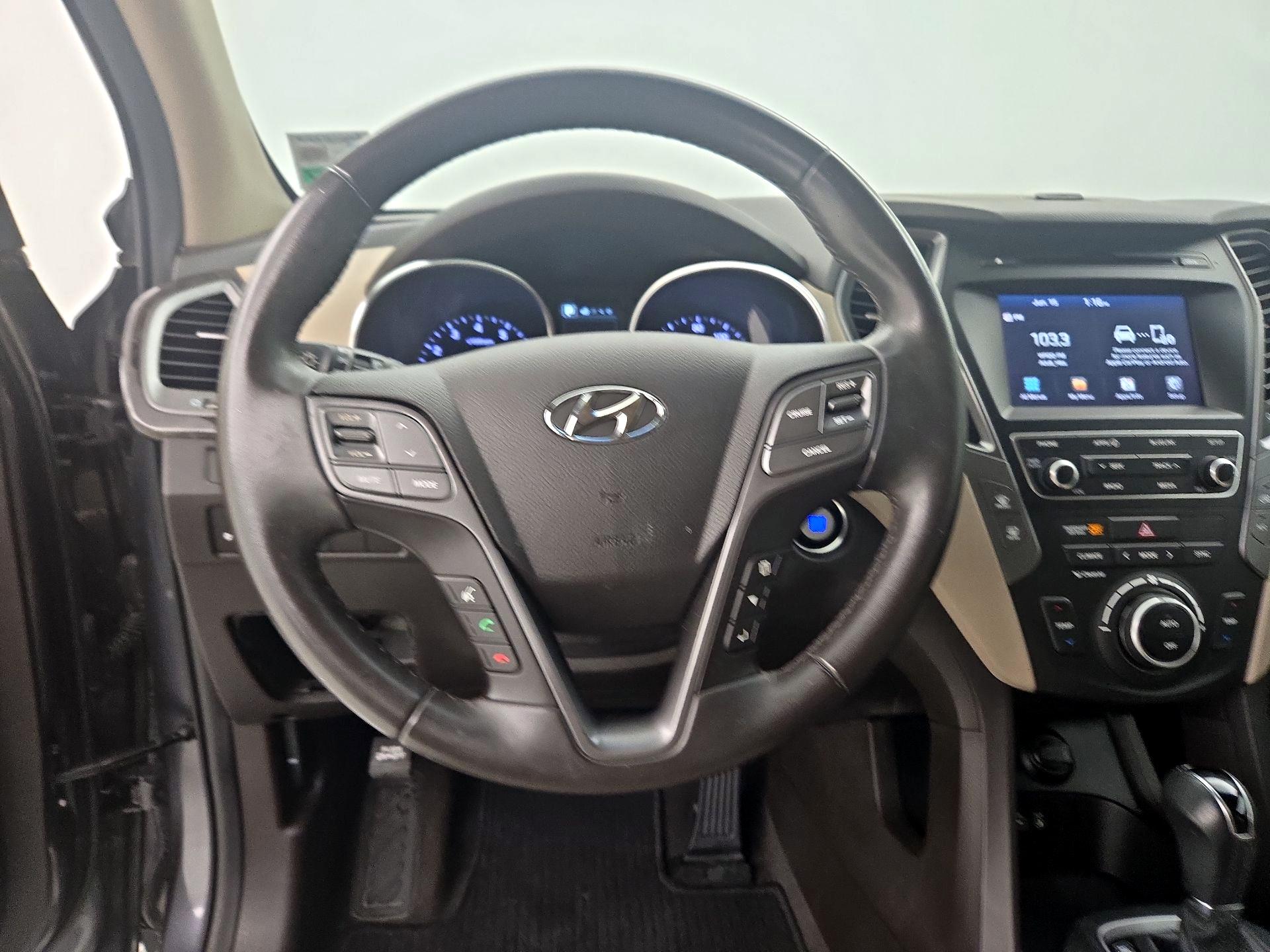 Thumbnail: 2017 Hyundai Santa Fe - 10