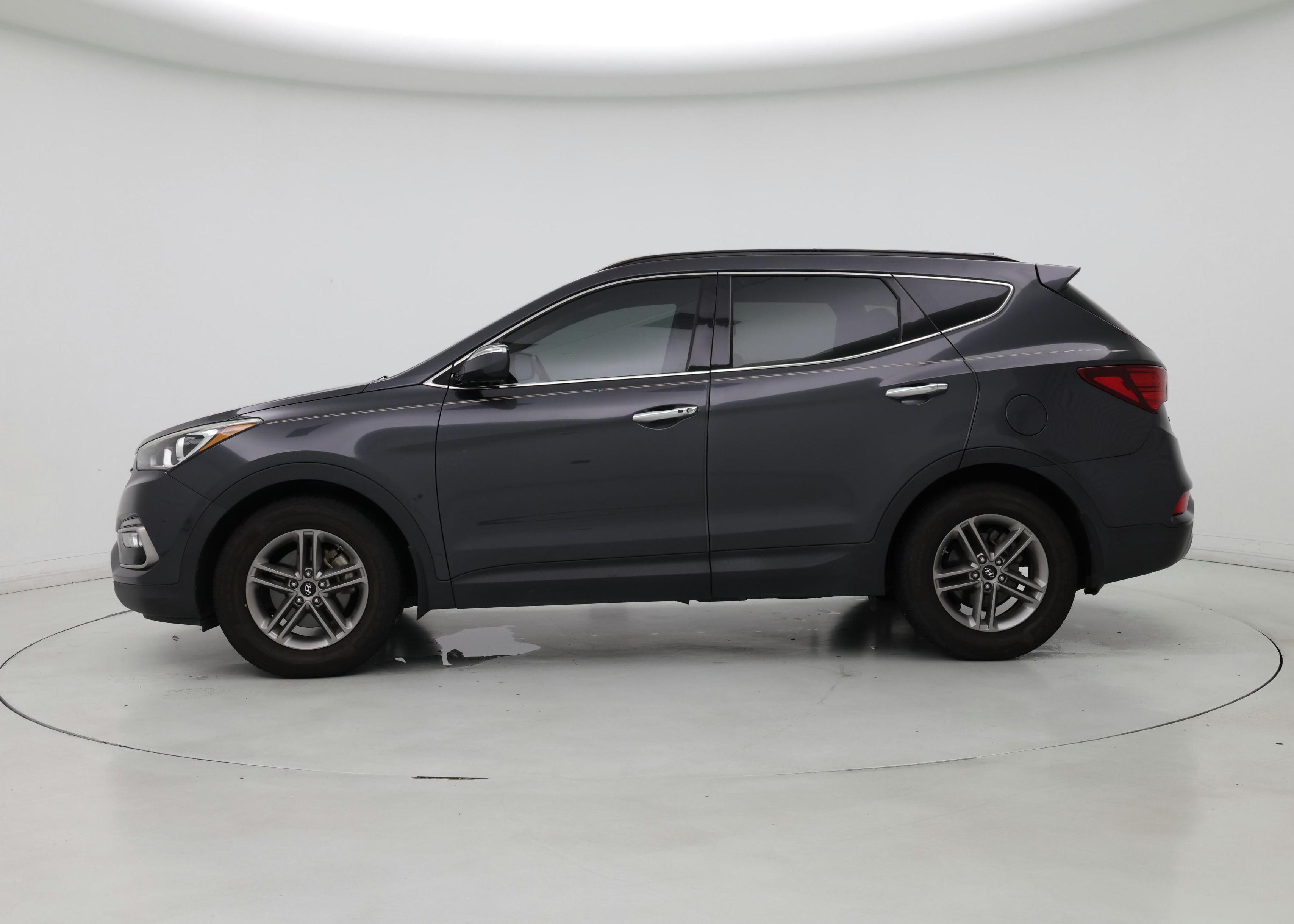 Thumbnail: 2017 Hyundai Santa Fe - 3
