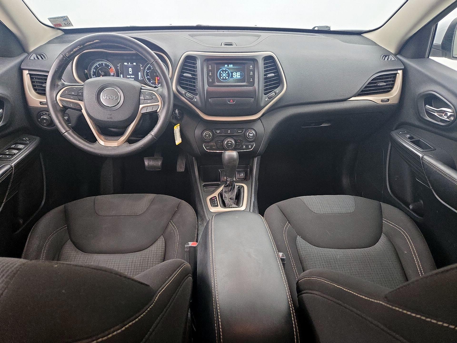 Thumbnail: 2017 Jeep Cherokee - 9