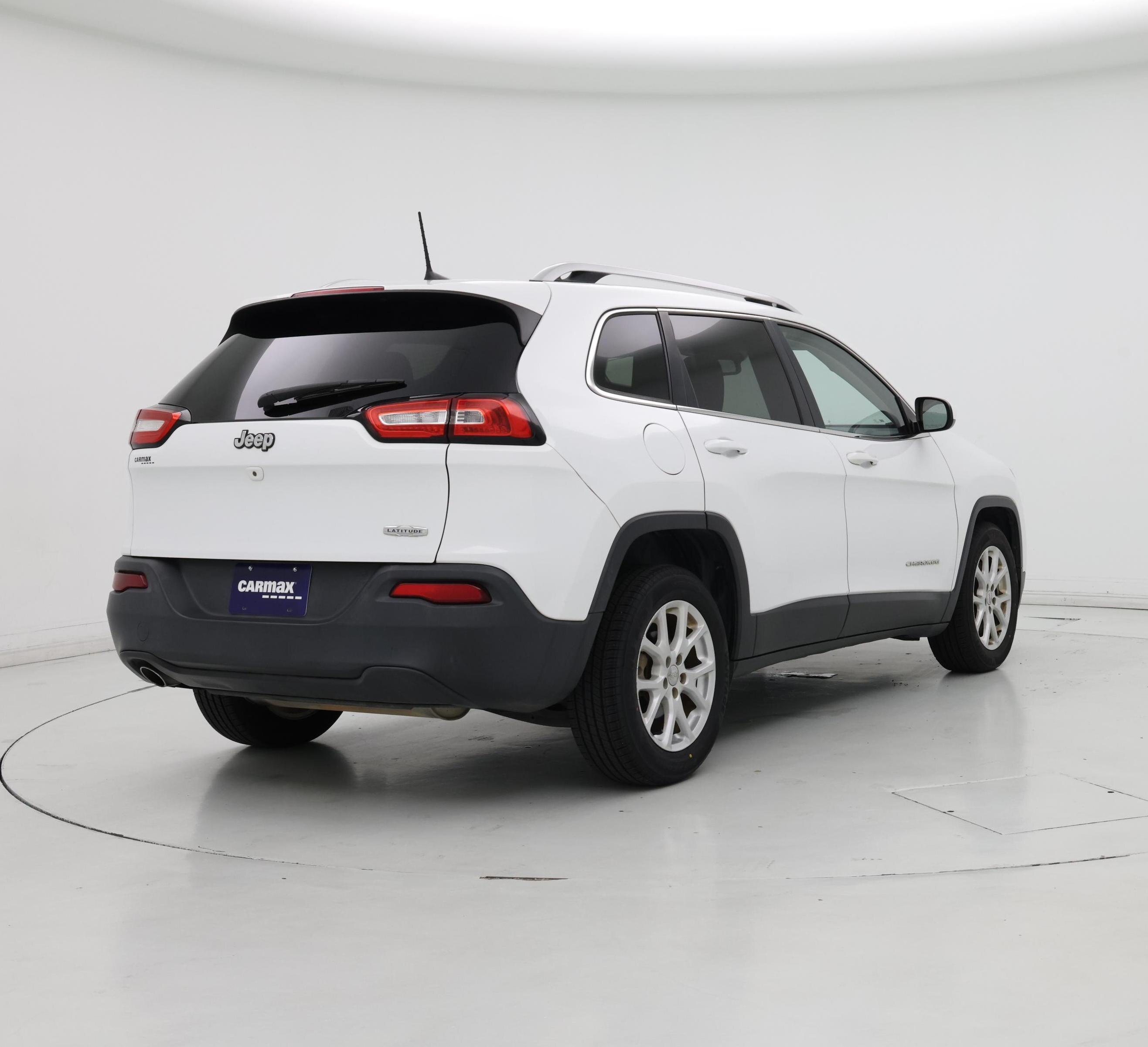 Thumbnail: 2017 Jeep Cherokee - 8