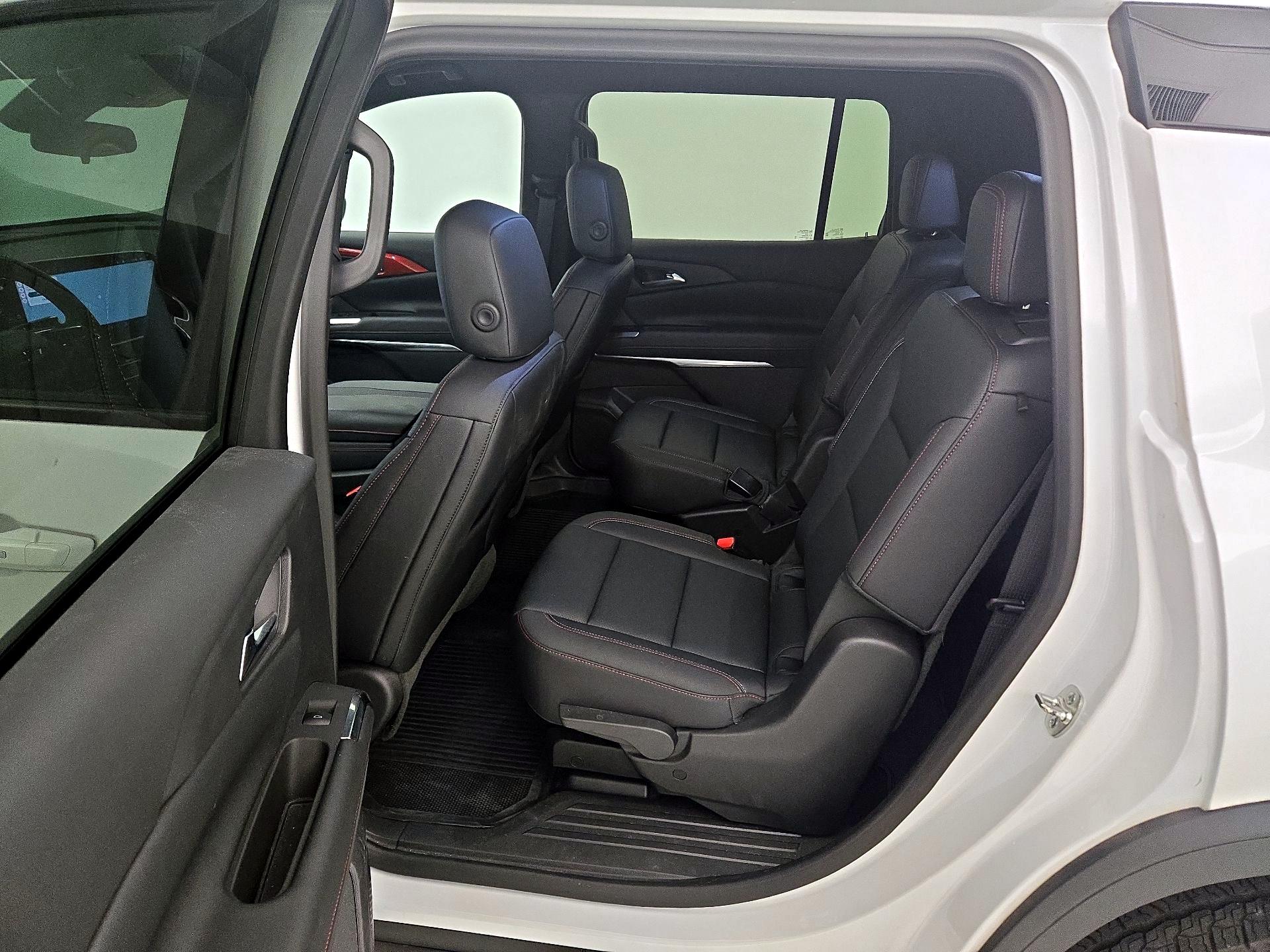 Thumbnail: 2025 Chevrolet Traverse - 20