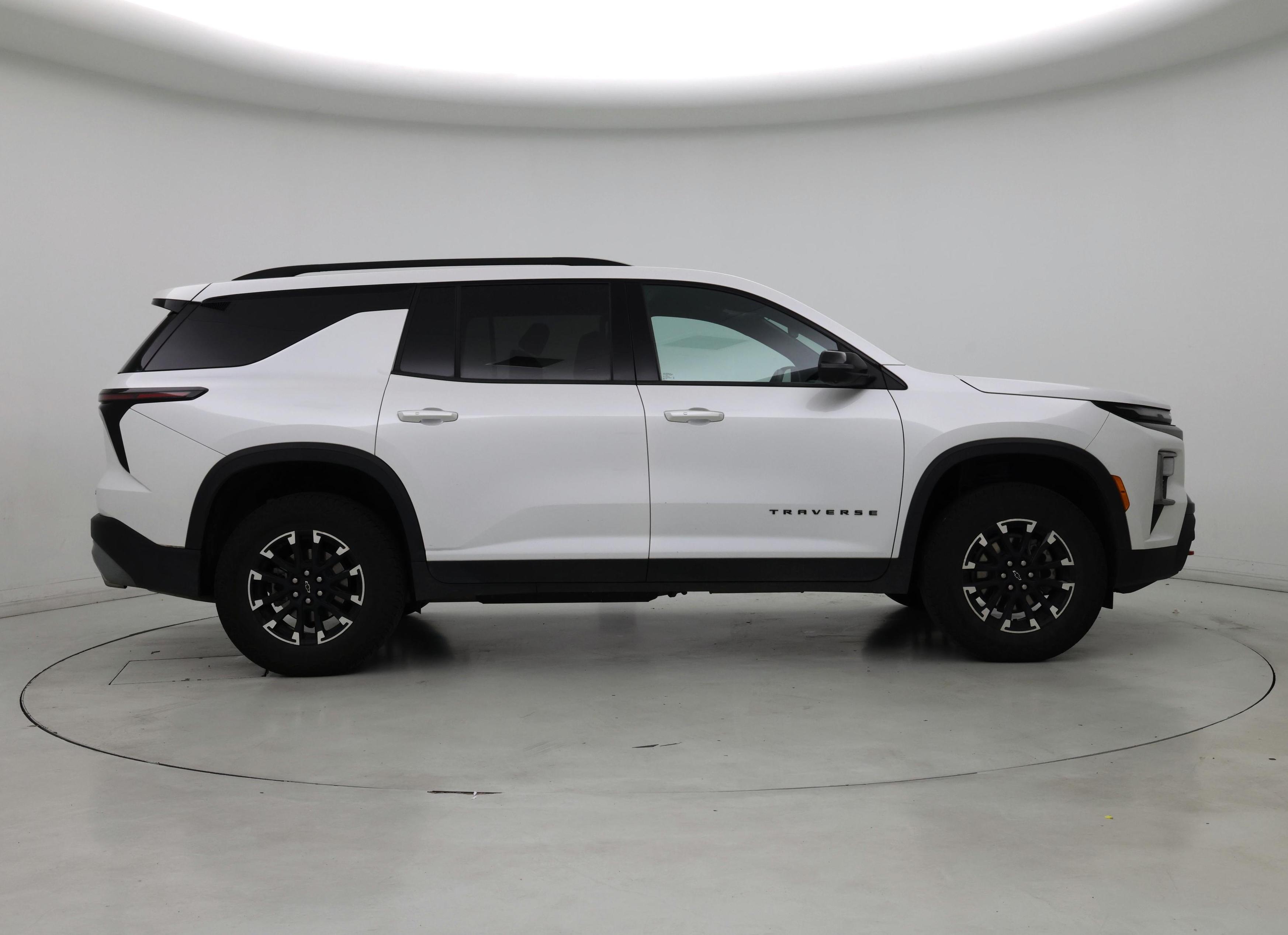Thumbnail: 2025 Chevrolet Traverse - 7