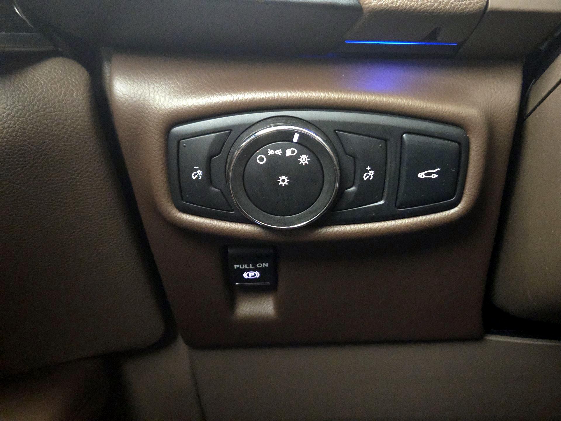 Thumbnail: 2016 Lincoln MKX - 13