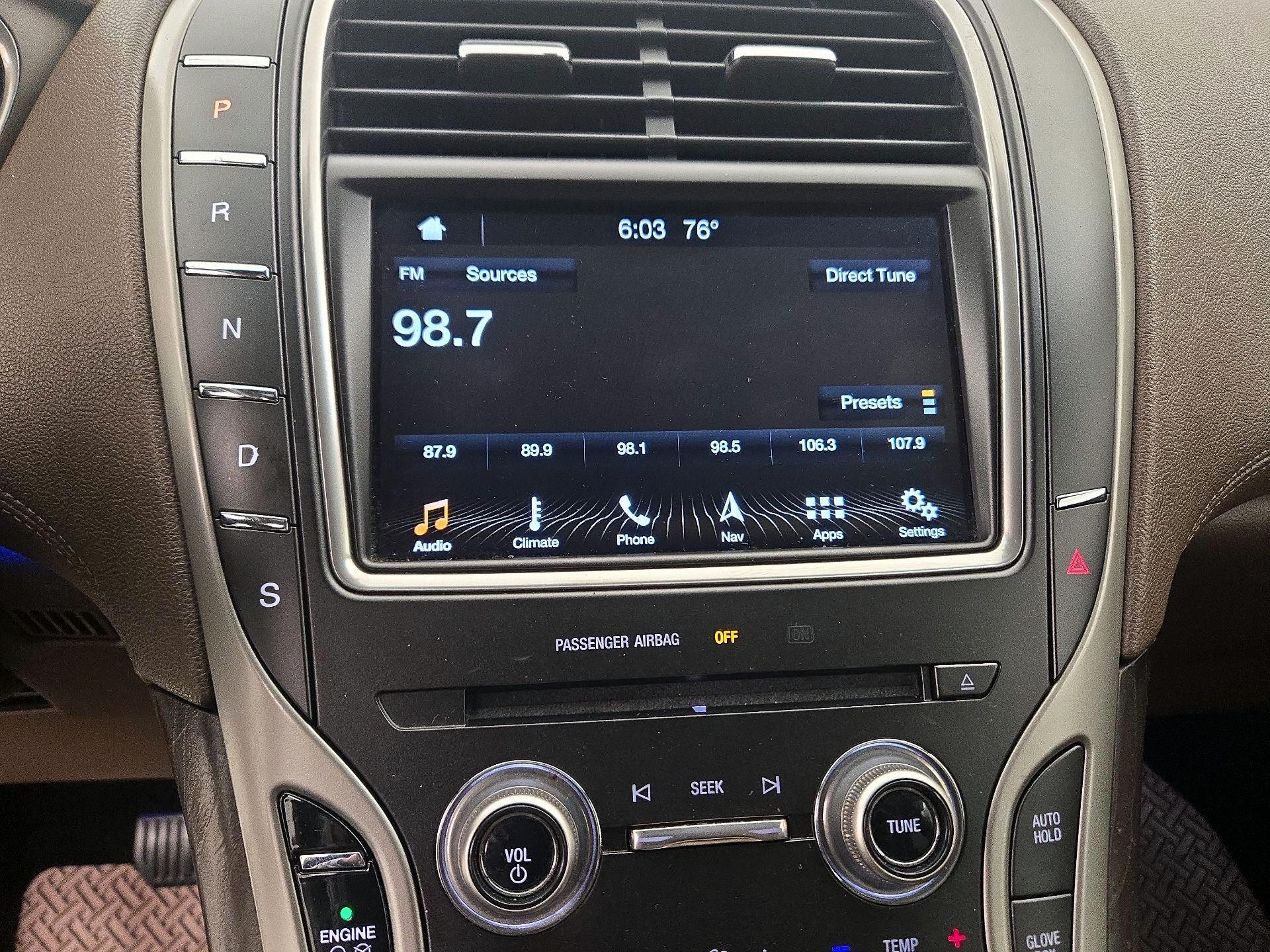 Thumbnail: 2016 Lincoln MKX - 16