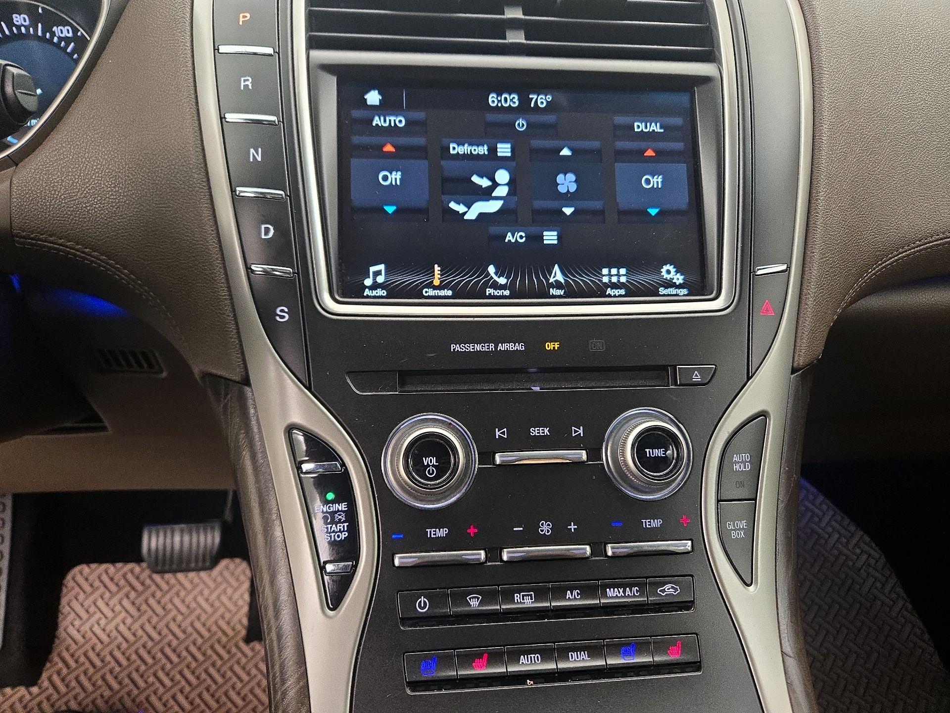 Thumbnail: 2016 Lincoln MKX - 17