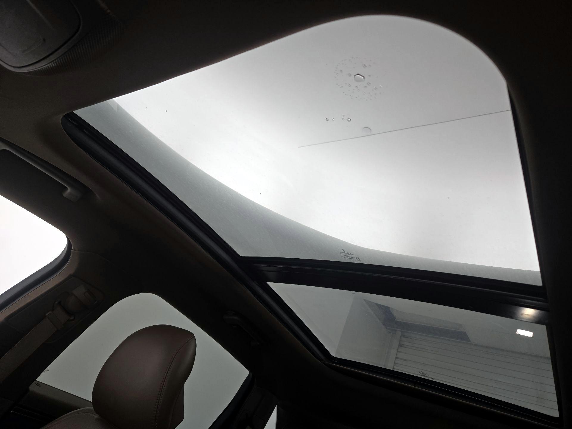 Thumbnail: 2016 Lincoln MKX - 20