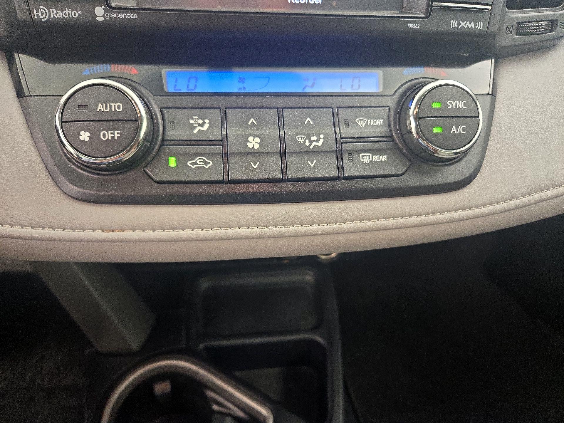 Thumbnail: 2016 Toyota RAV4 - 16