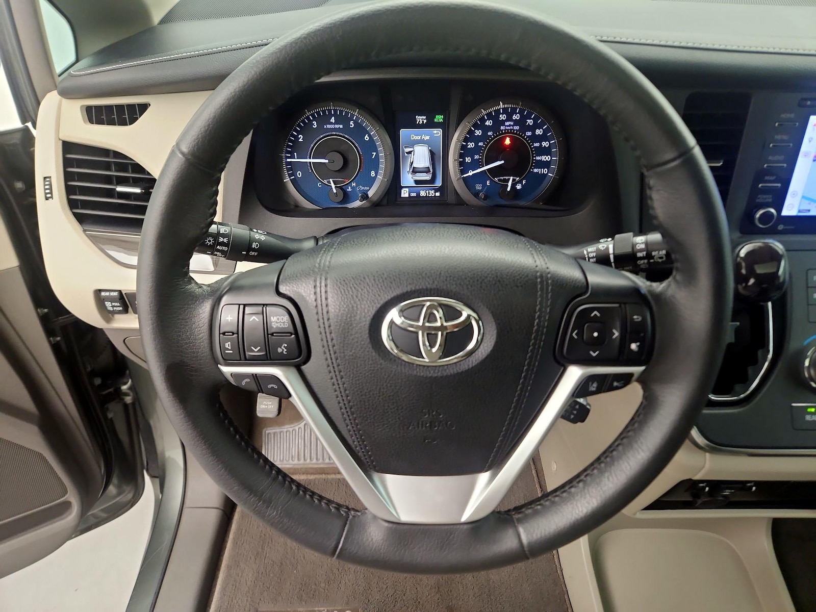 2018 Toyota Sienna XLE Premium - Photo 11