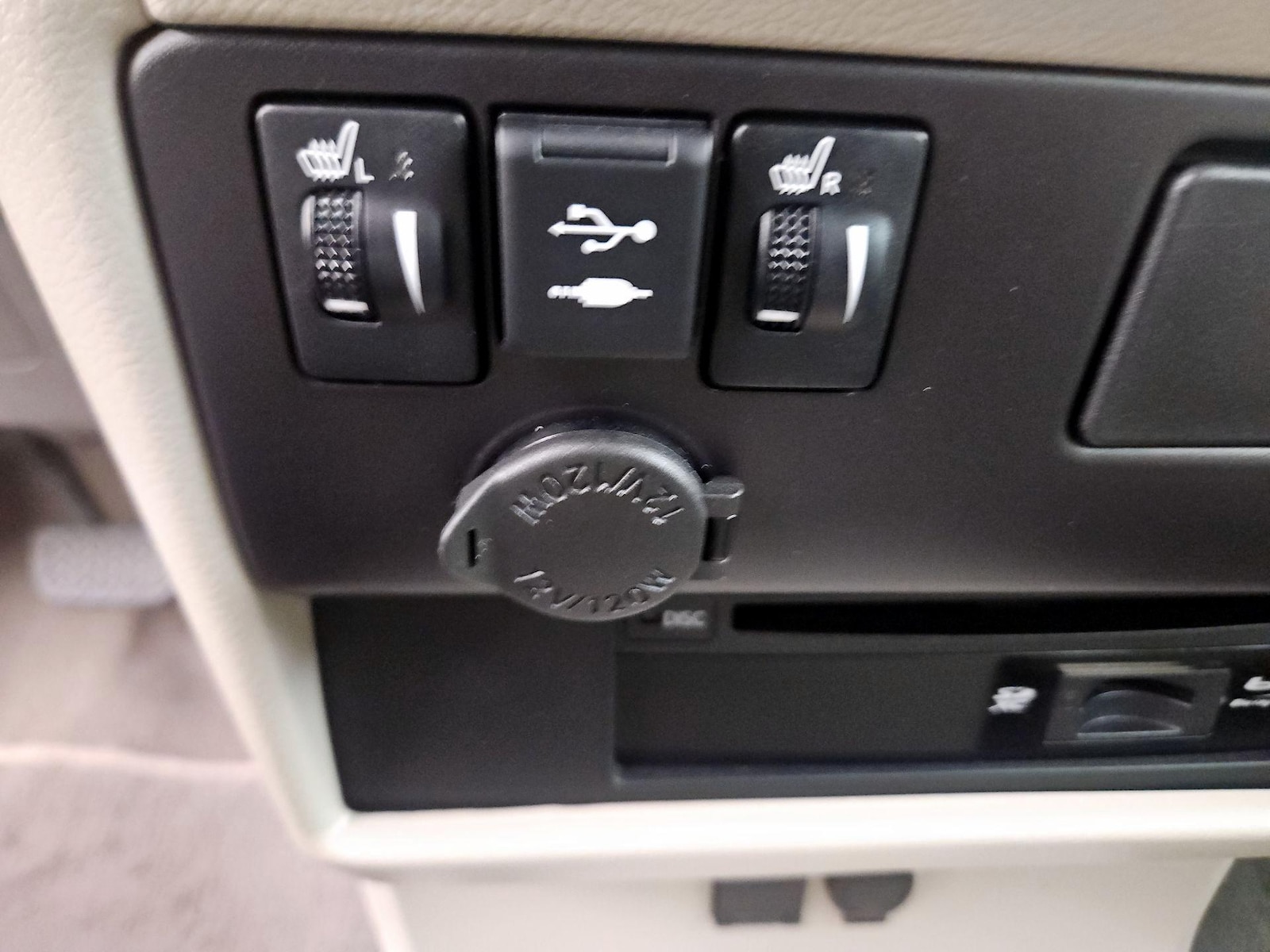 2018 Toyota Sienna XLE Premium - Photo 20