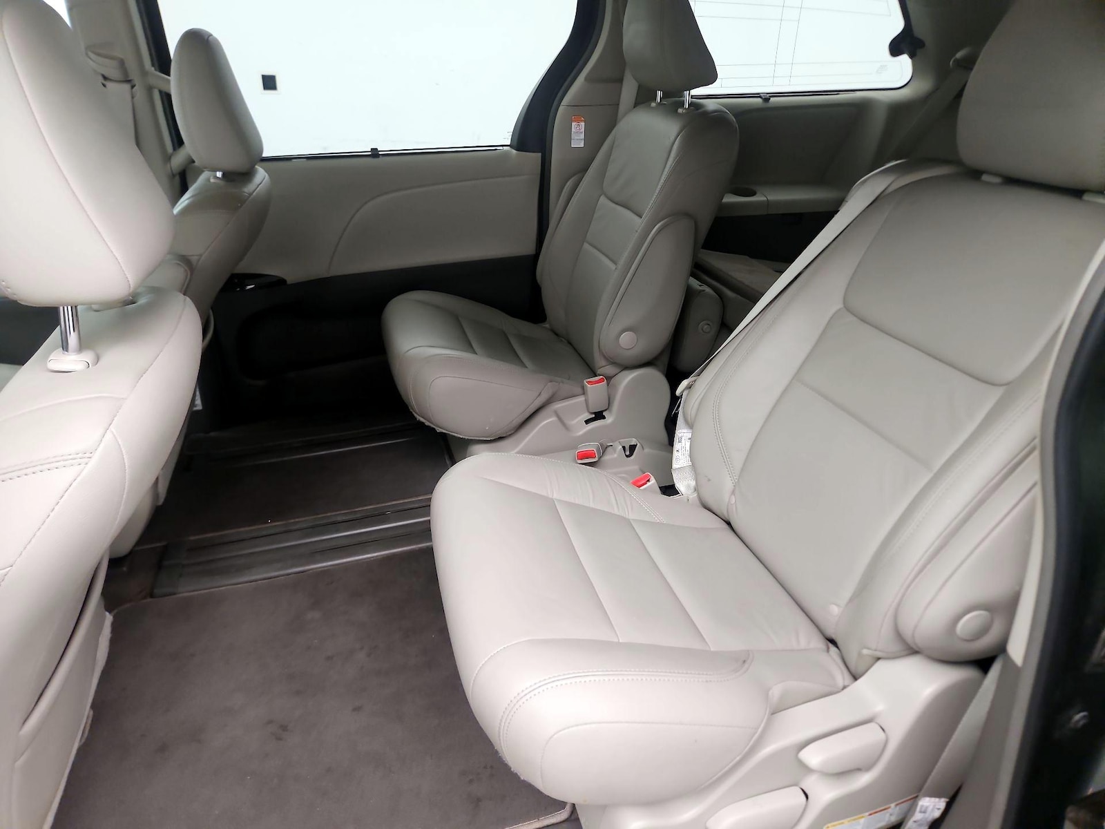 2018 Toyota Sienna XLE Premium - Photo 22