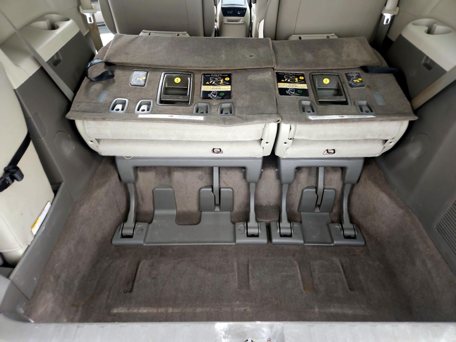 2018 Toyota Sienna XLE Premium - Photo 25