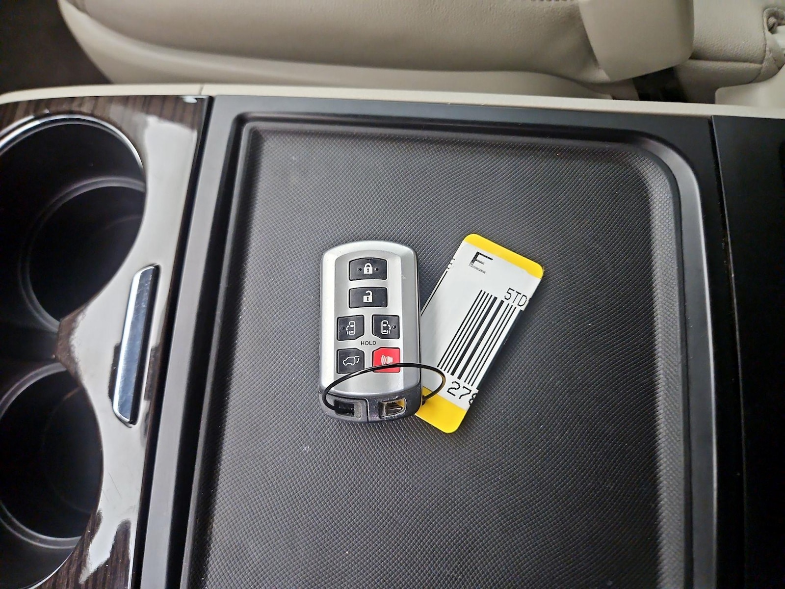 2018 Toyota Sienna XLE Premium - Photo 27