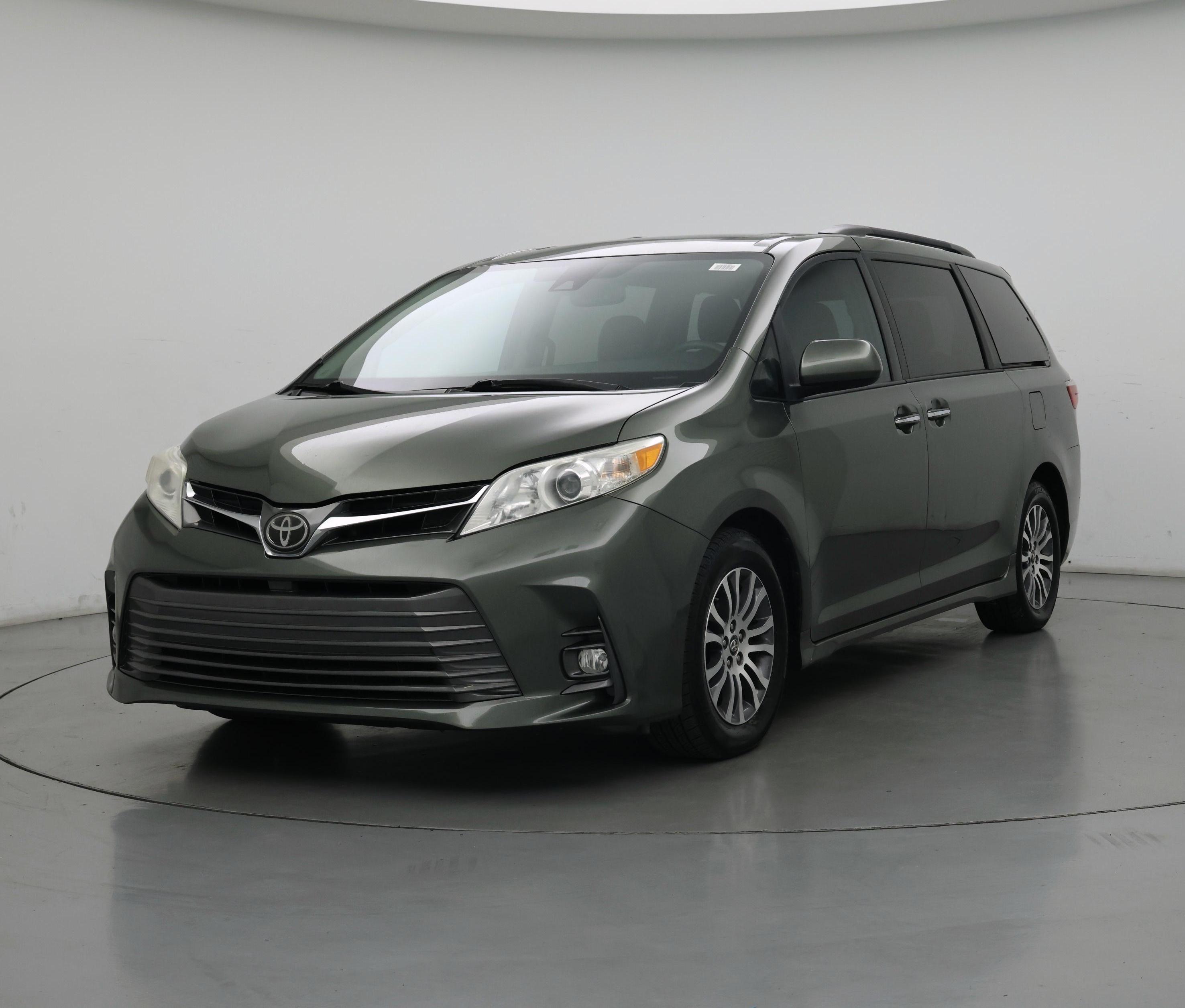 Thumbnail: 2018 Toyota Sienna - 4